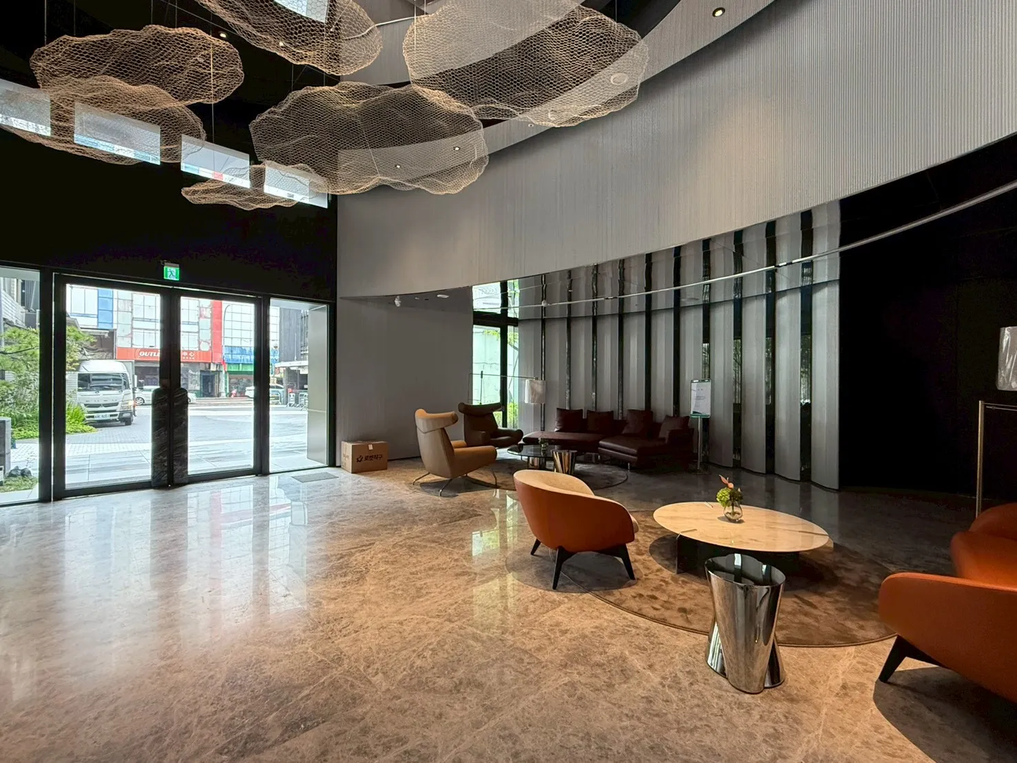 鼎泰中城|中區|三房|平車|2188萬   鼎泰中城|台中|中區|買房|三房平車|首購買房|捷運宅