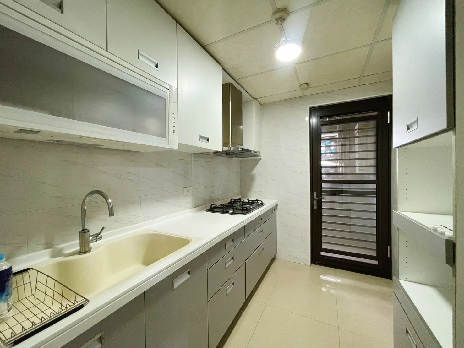 ★勇建光翼西屯三房雙平車★專任|2188萬 勇建光翼|台中西屯區|西屯區買房|西屯區賣房|三房平車|西屯三房|首購買房|