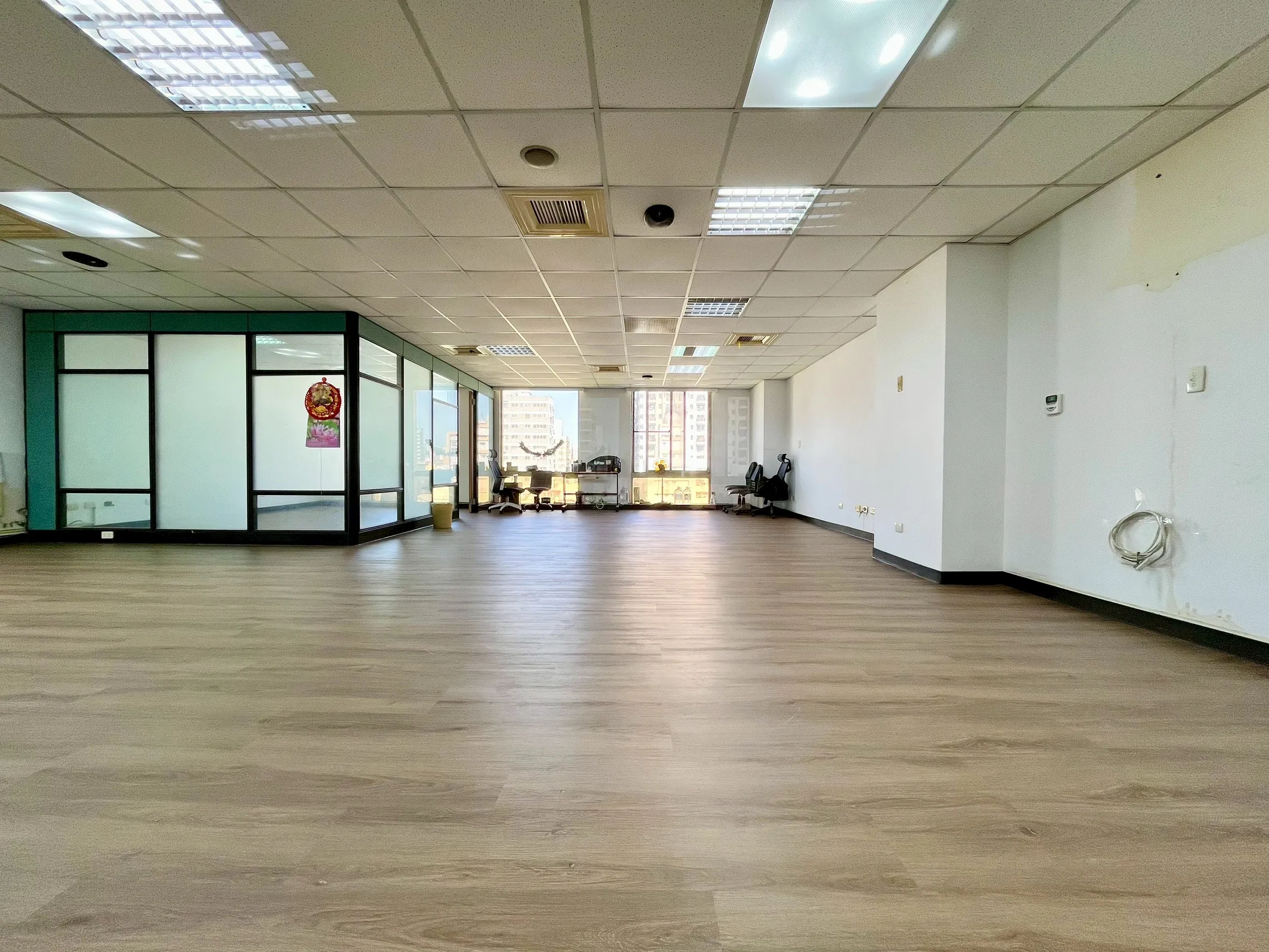 台中|北區|龍邦財經|辦公室|商辦|1798萬 龍邦財經|台中商辦|北區商辦|買商辦|北區辦公室|買辦公室|投資置產|商辦投資