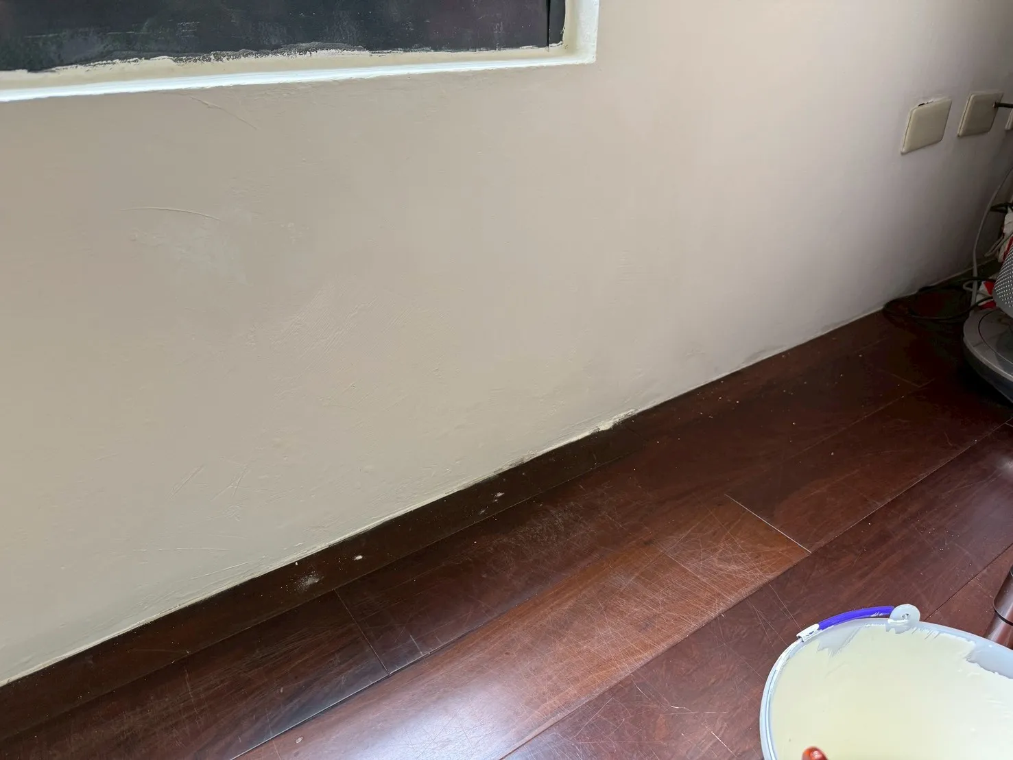 牆面滲水，高壓灌注止水