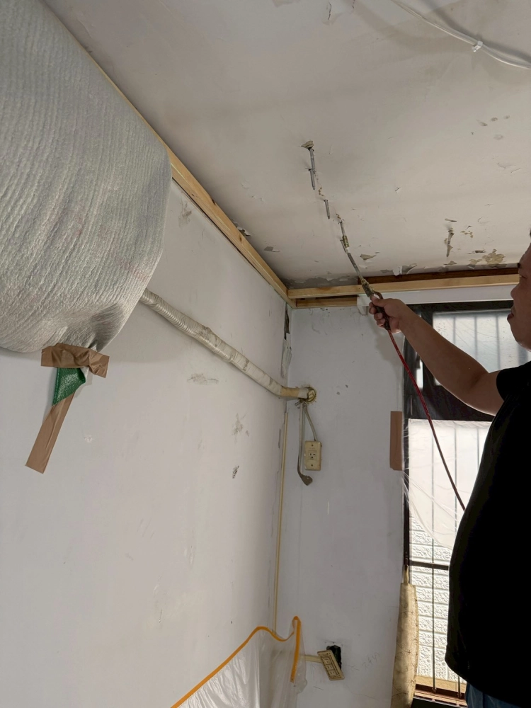 台中西區｜天花板、牆面，高壓灌注止漏｜台中天花板漏水處理｜太平天花板漏水處理