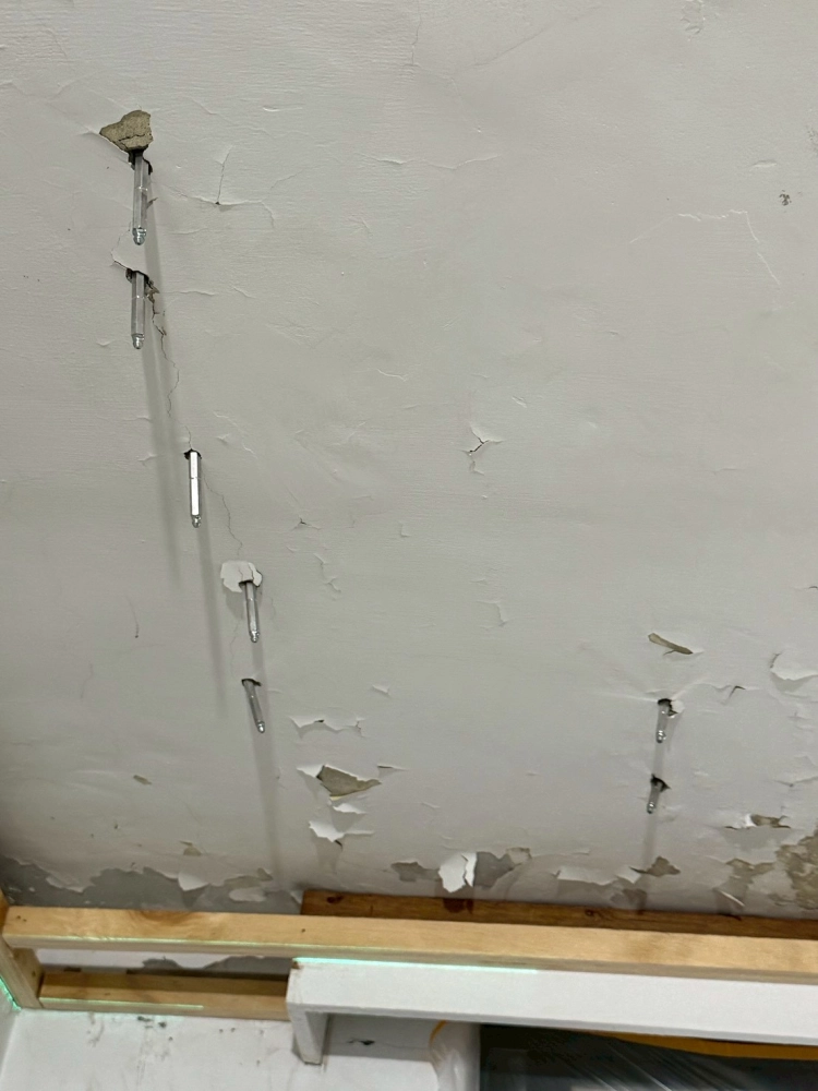 台中西區｜天花板、牆面，高壓灌注止漏｜台中天花板漏水處理｜太平天花板漏水處理