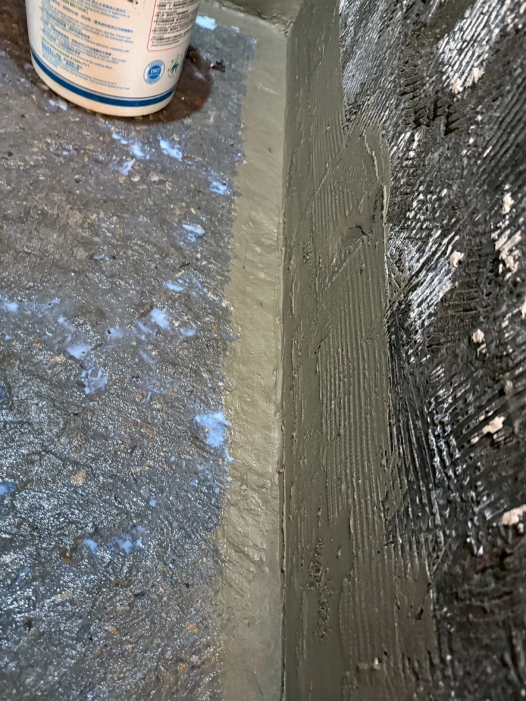 台中南屯區｜衛浴翻新、地面、牆面防水、角偶貼布｜台中衛浴翻修｜太平衛浴翻修