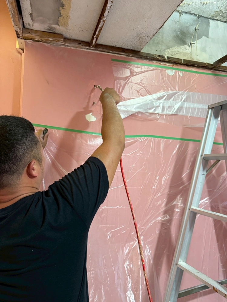 台中西區｜天花板、牆面，高壓灌注止漏｜台中天花板漏水處理｜太平天花板漏水處理