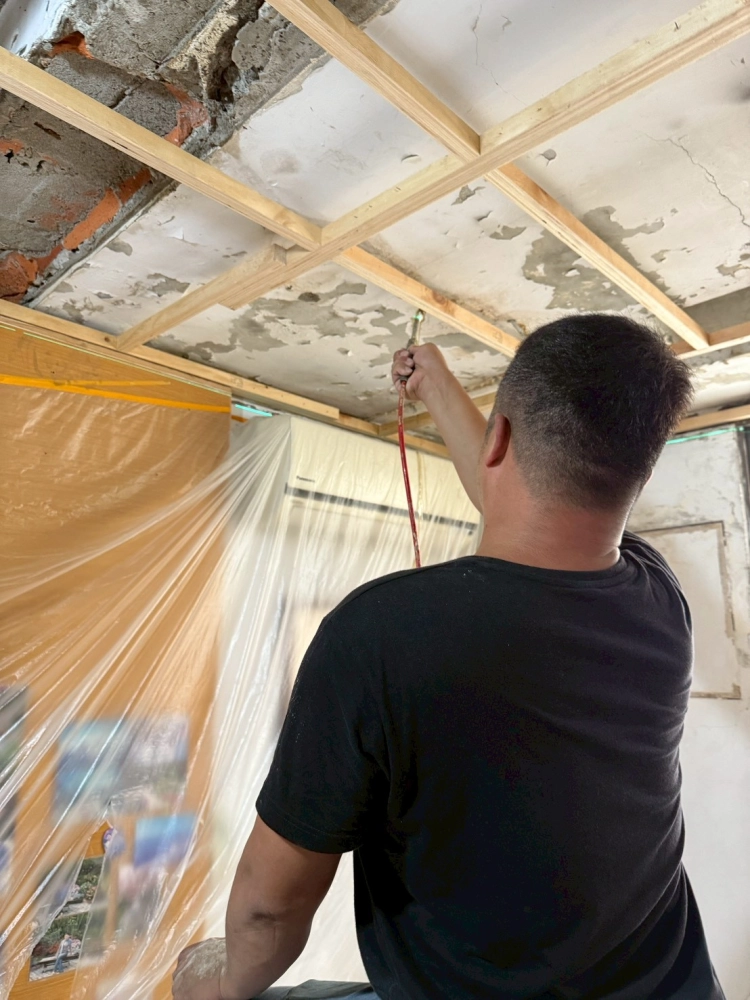 台中西區｜天花板、牆面，高壓灌注止漏｜台中天花板漏水處理｜太平天花板漏水處理