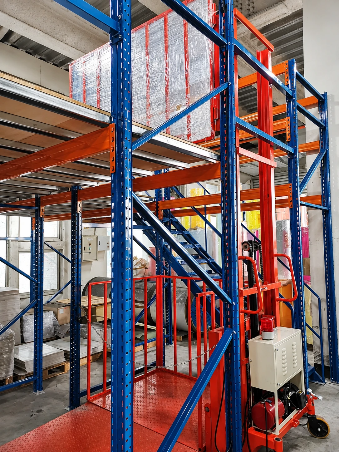 積層式料架及模具架