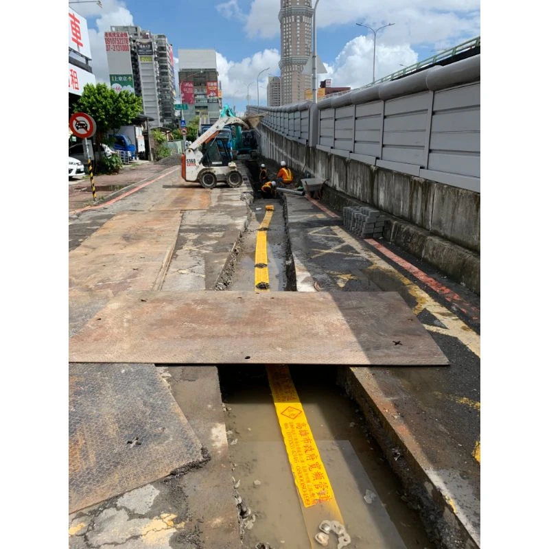 管路開挖工程 水車配合維護道路清潔