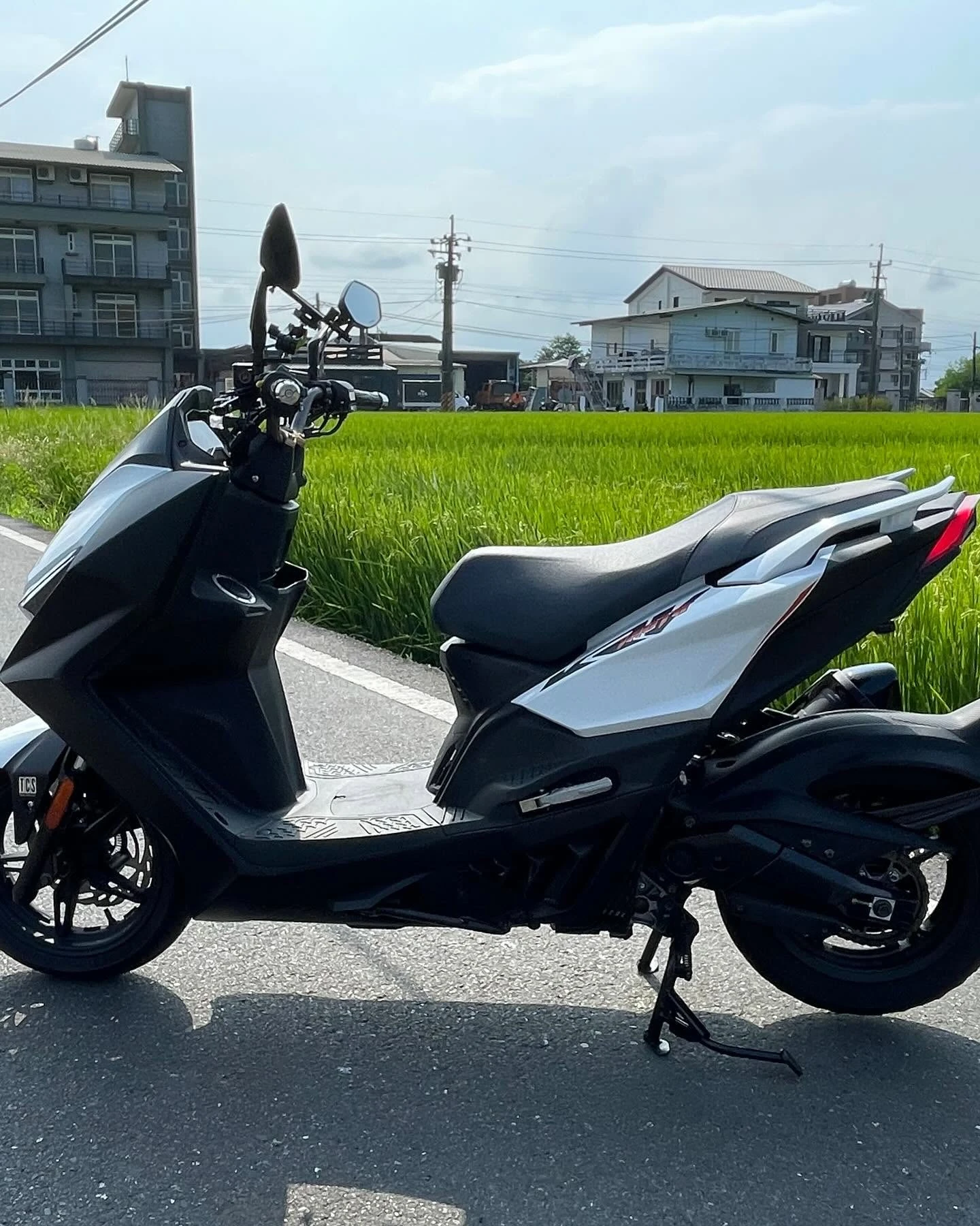 光陽 Krv180 Moto 鏈條 TCS.ABS 免鑰匙
