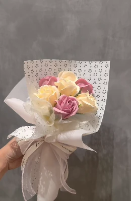 客製化花束【高雄客製化花禮】【苓雅區花束設計】