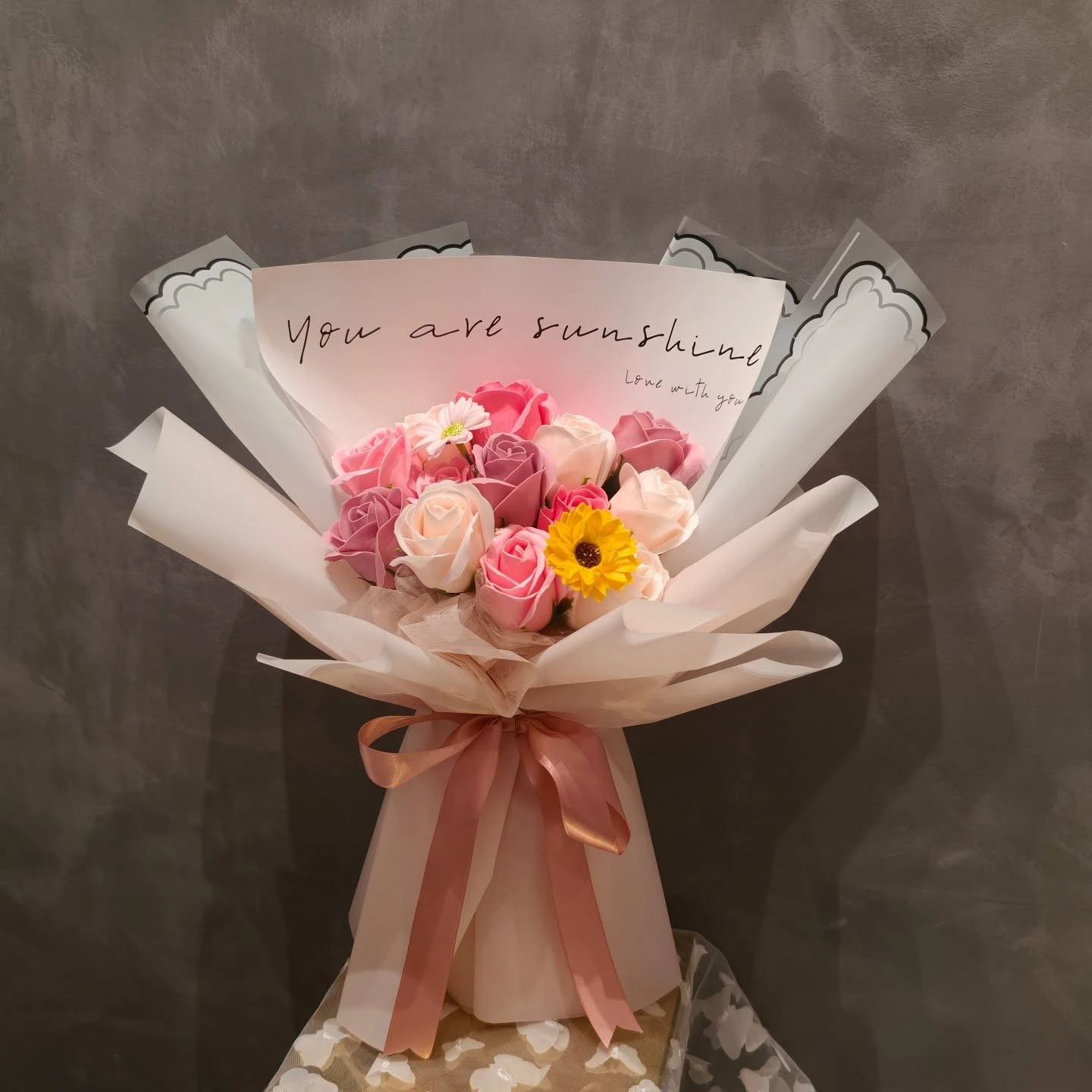 客製化花束【高雄客製化花禮】【苓雅區花束設計】