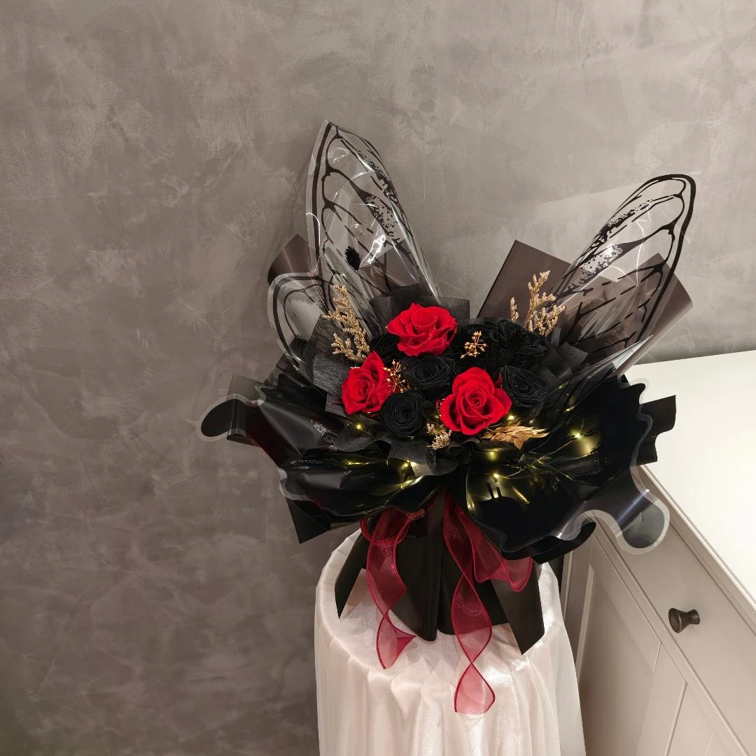 蝴蝶包裝永生花束【高雄永生花訂製】【苓雅區花店】