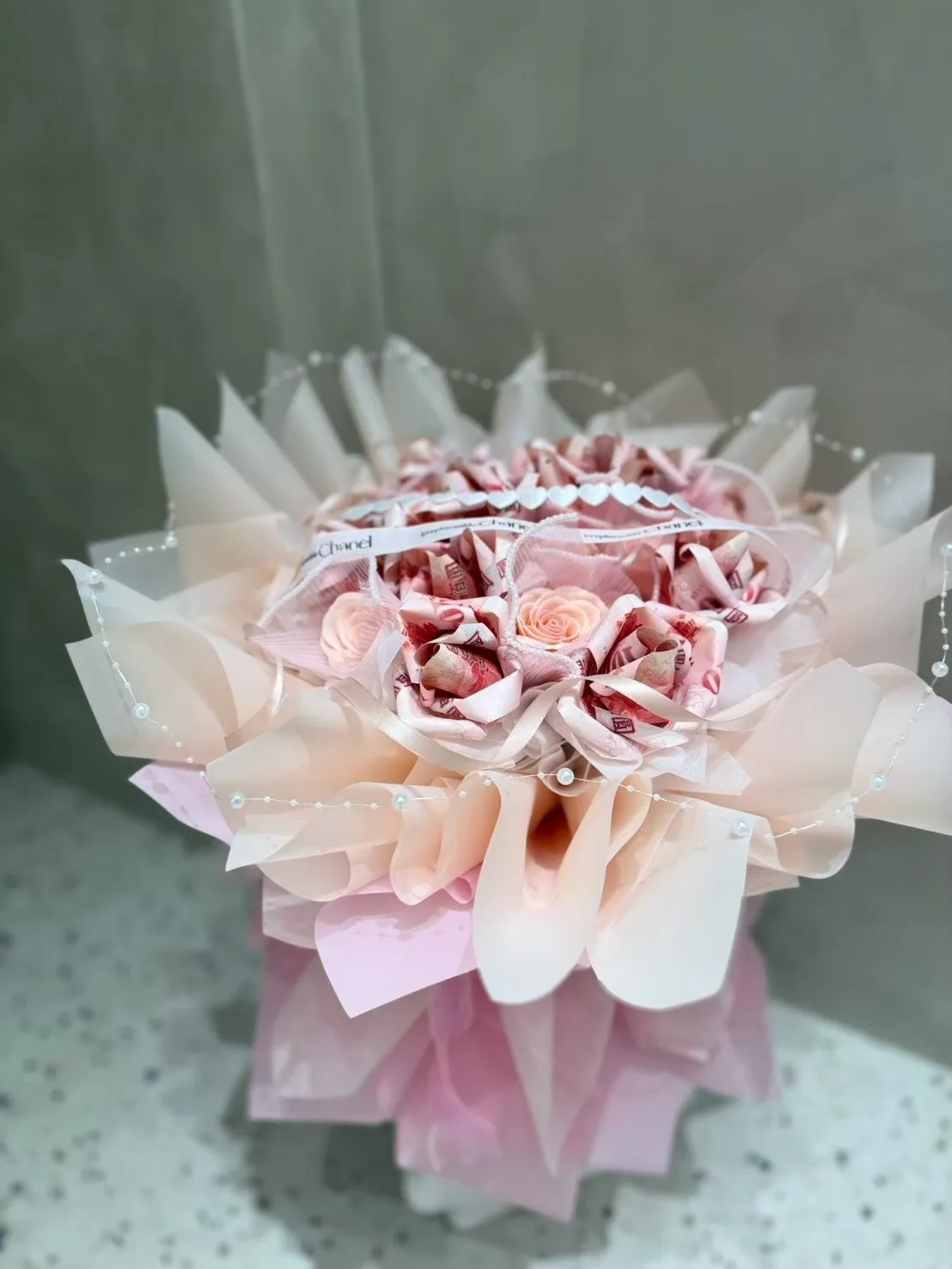 36張鈔票玫瑰花束（12朵）