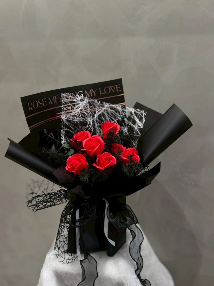 香氛玫瑰花束(小)