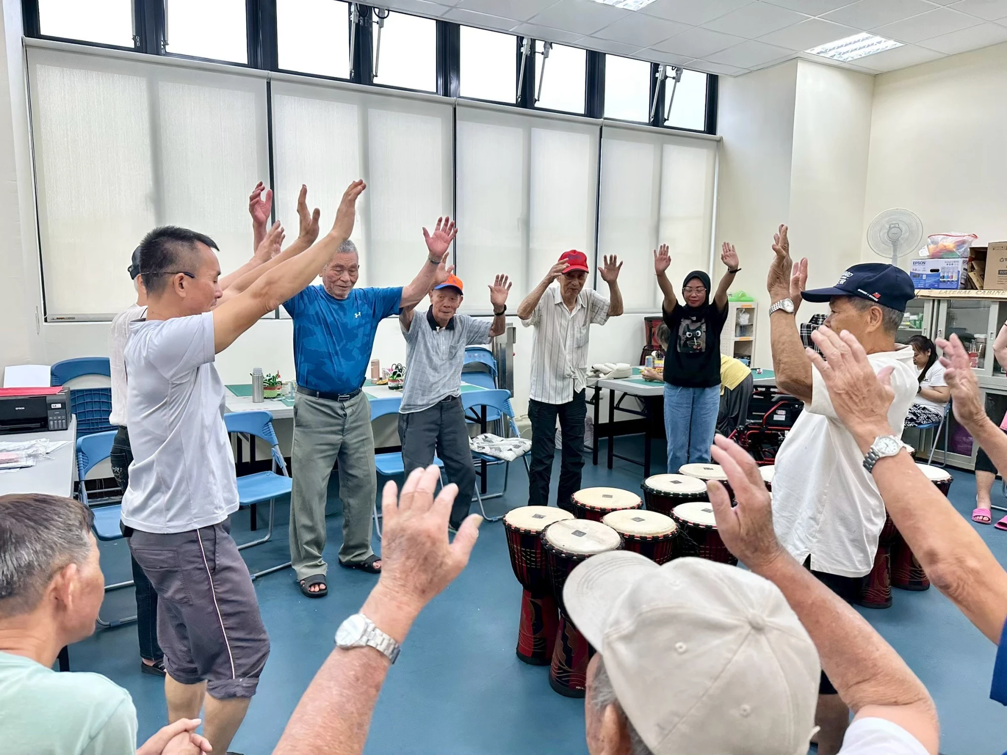 曼丁鼓舞樂長青｜新社樂齡課程｜社區文康活動