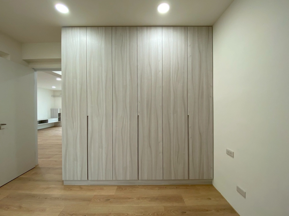 台南市東區康小姐