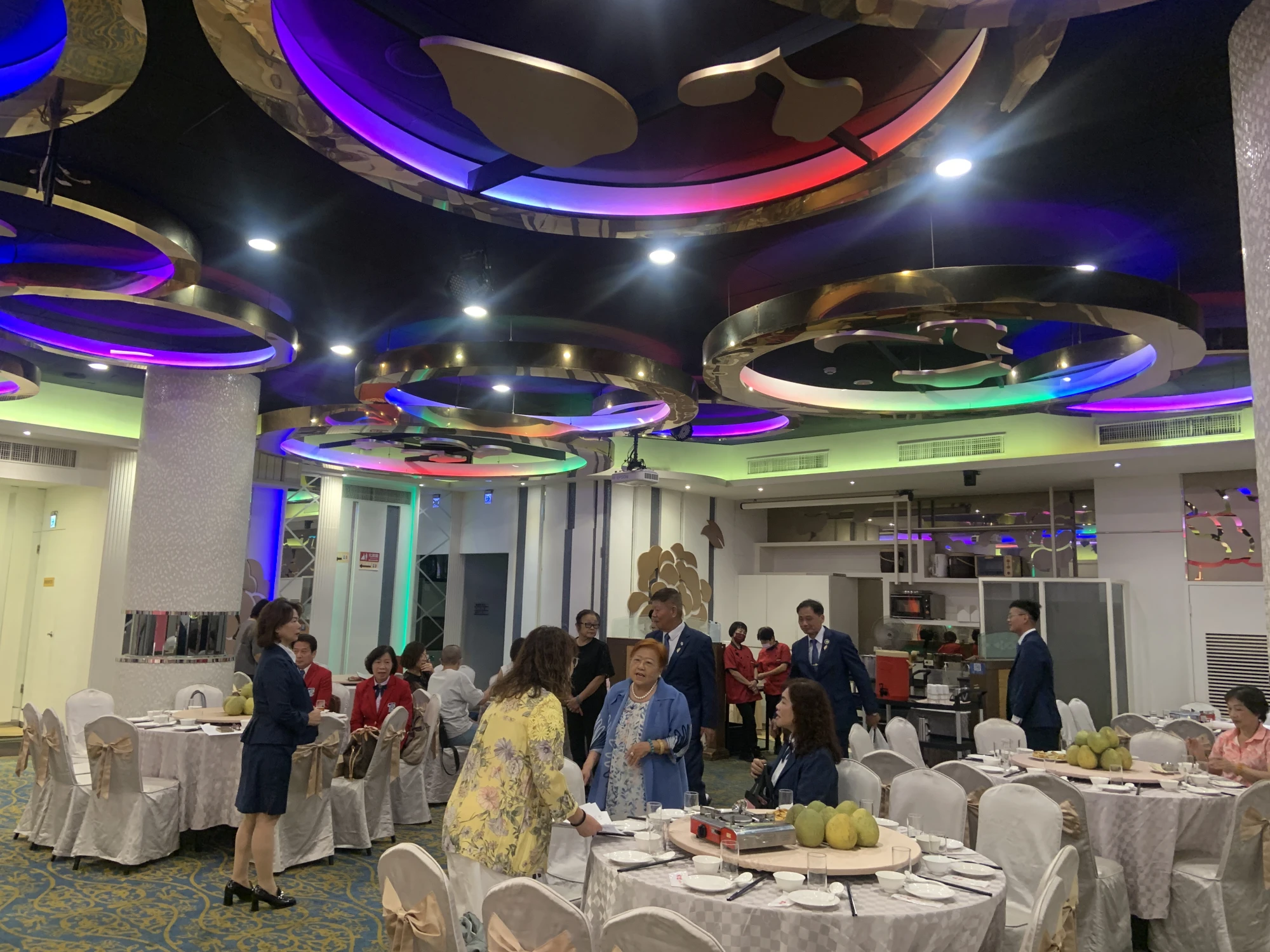 彰化縣台灣獅百果山會第四屆9月份月例會慶祝中秋暨歡迎總監內閣團隊蒞臨