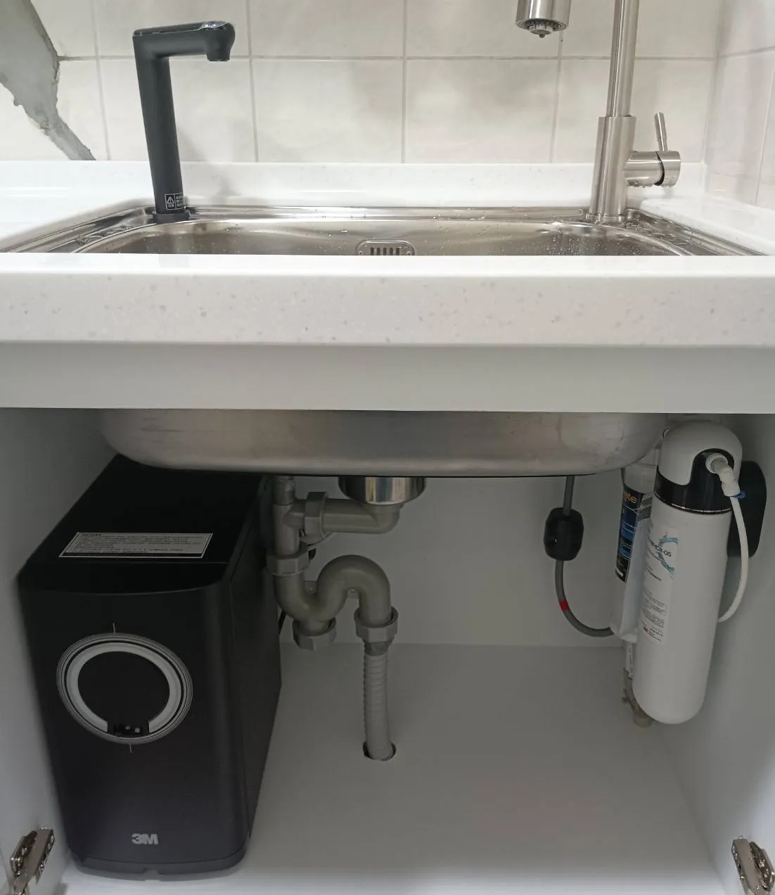 3M™ HEAT3000 櫥下型觸控式熱飲機(含MAX S01H過濾組並贈送原廠前置軟水過濾組)