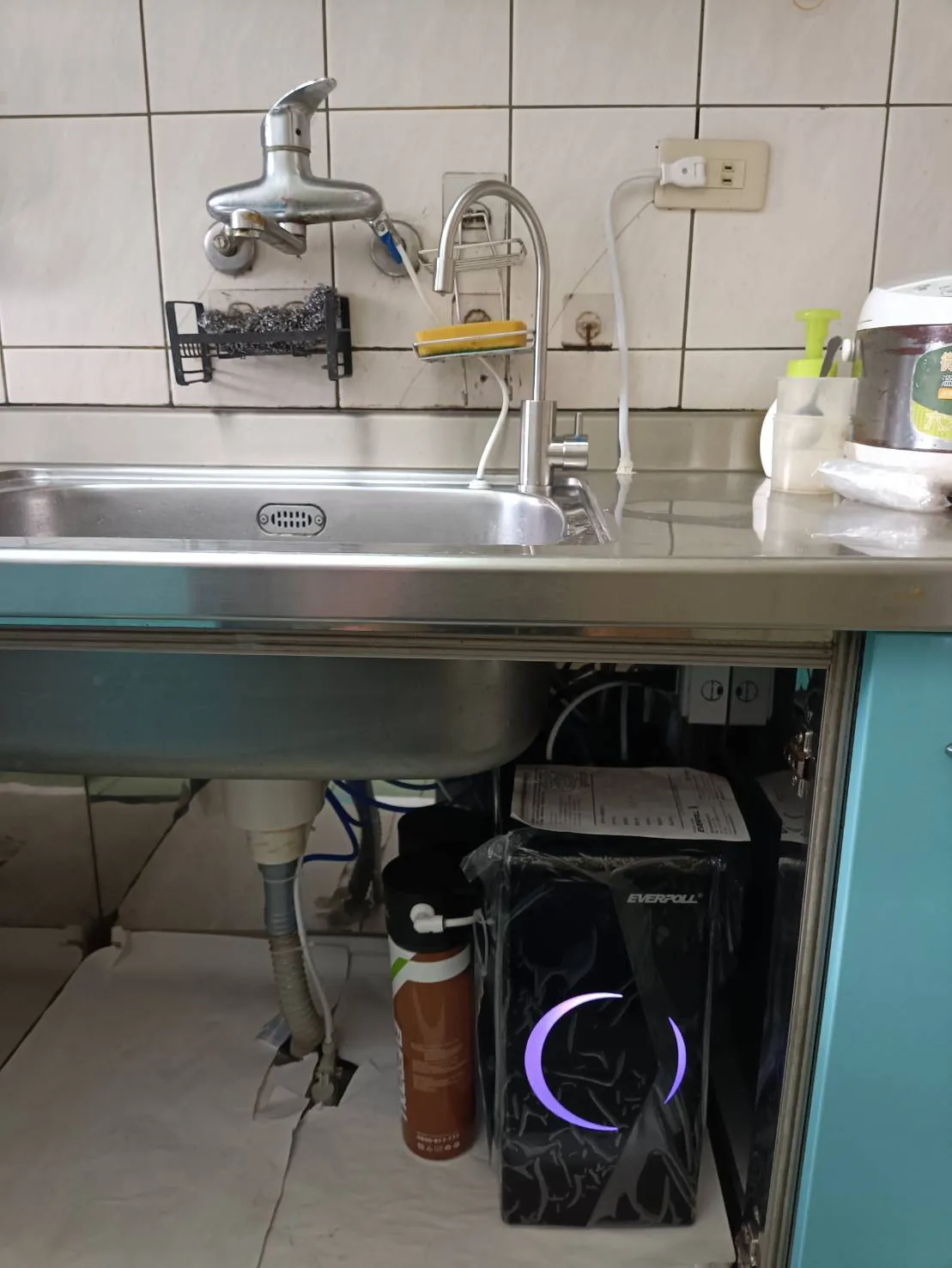 EP-168  廚下型雙溫無壓飲水機 (機械式不鏽鋼龍頭款空機)   EP-168 廚下型雙溫無壓飲水機 (機械式不鏽鋼龍頭款空機)