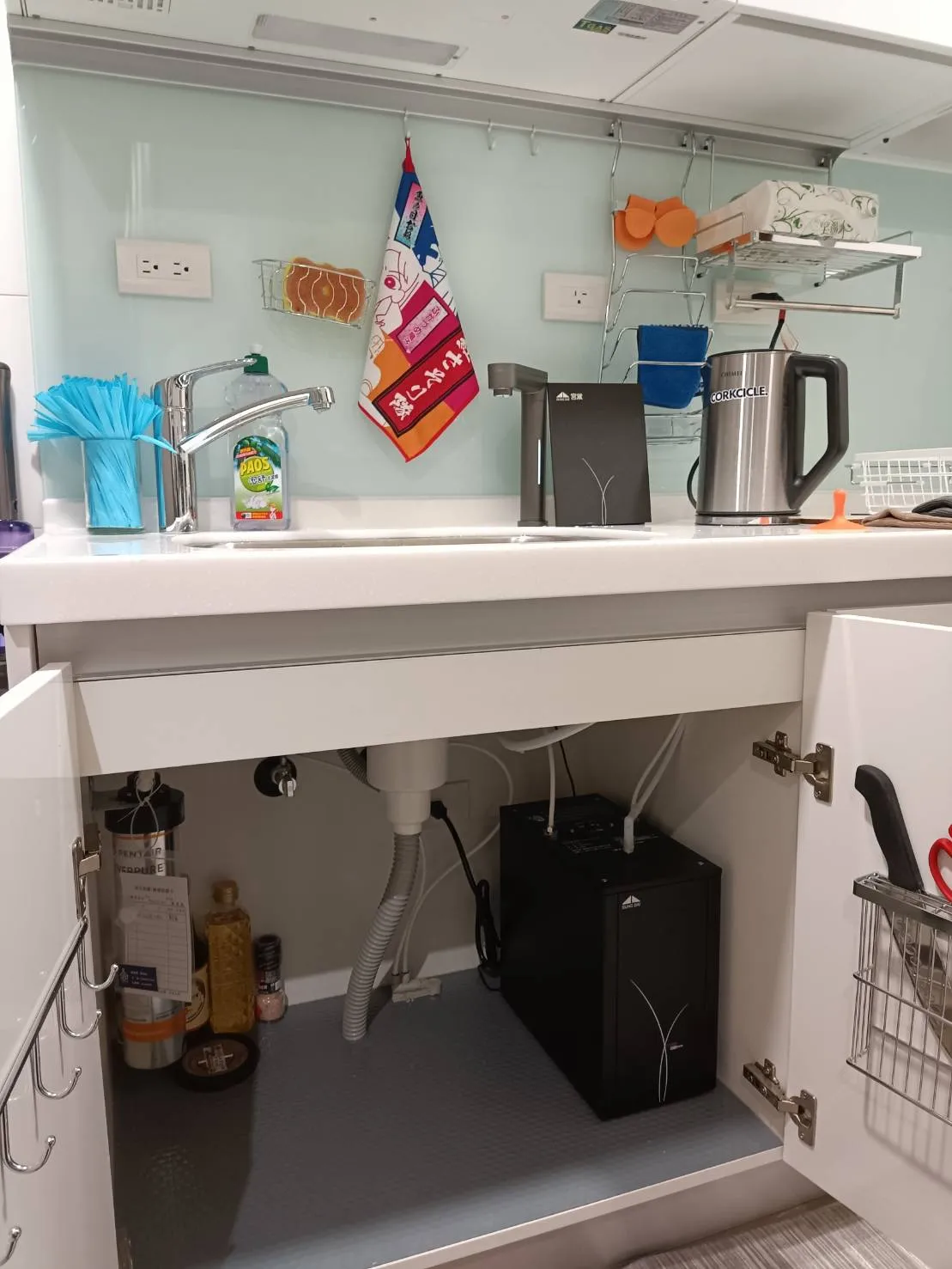 GD600 櫥下觸控式雙溫飲水機/熱飲機