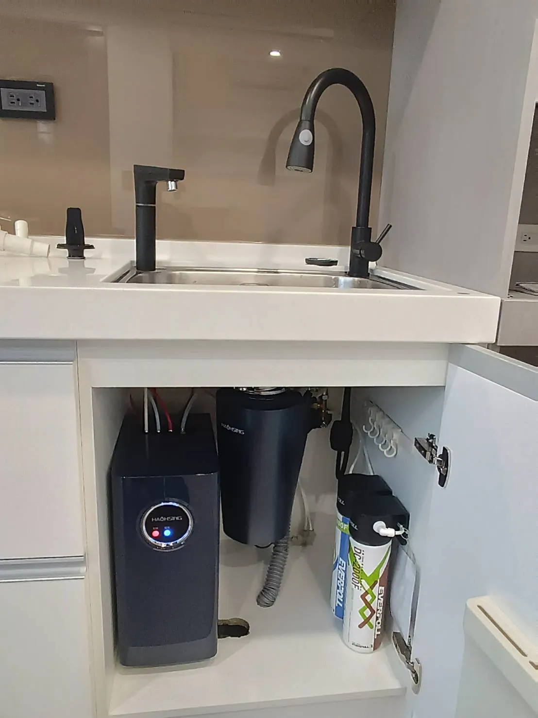 HS-M2廚下型溫熱飲水機UV