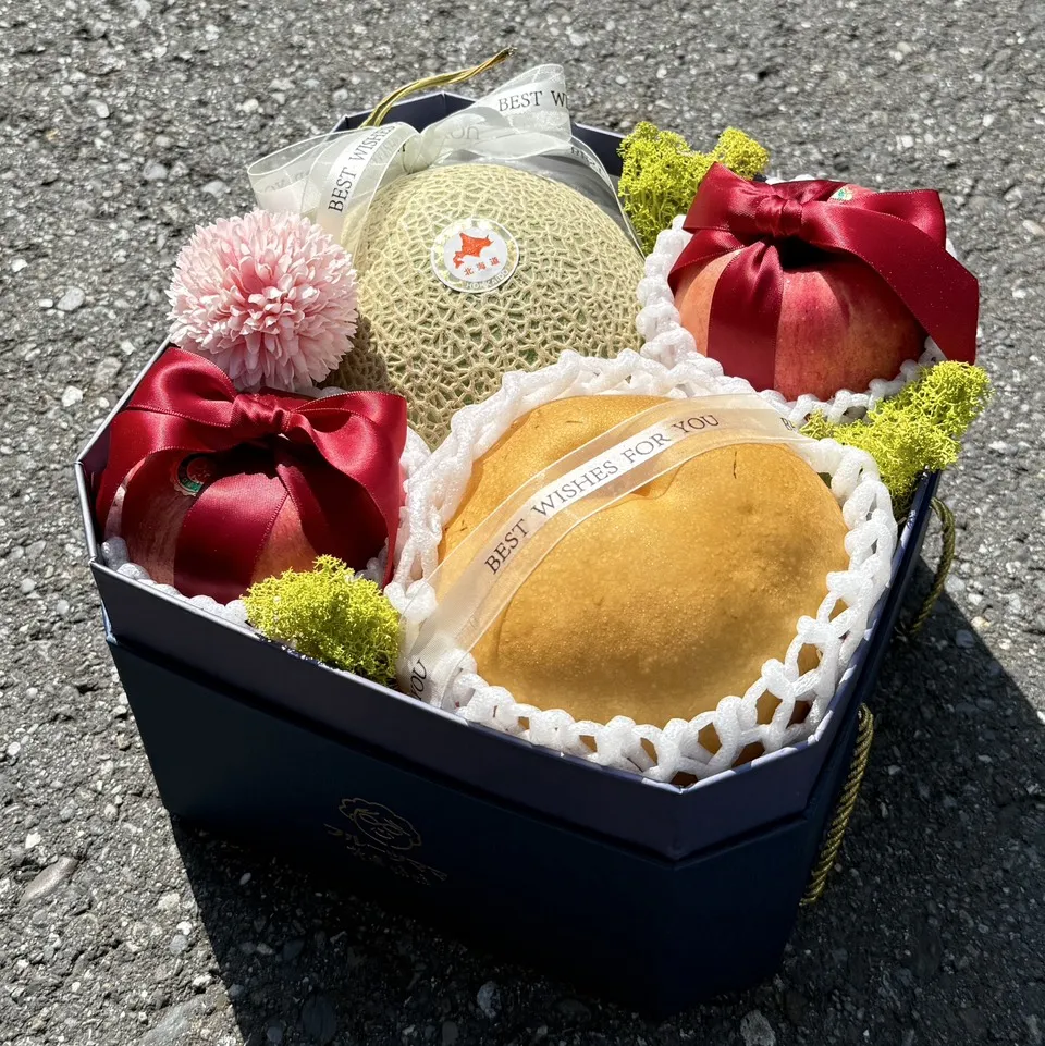 河傾月落禮盒 (禮盒會更換款式)