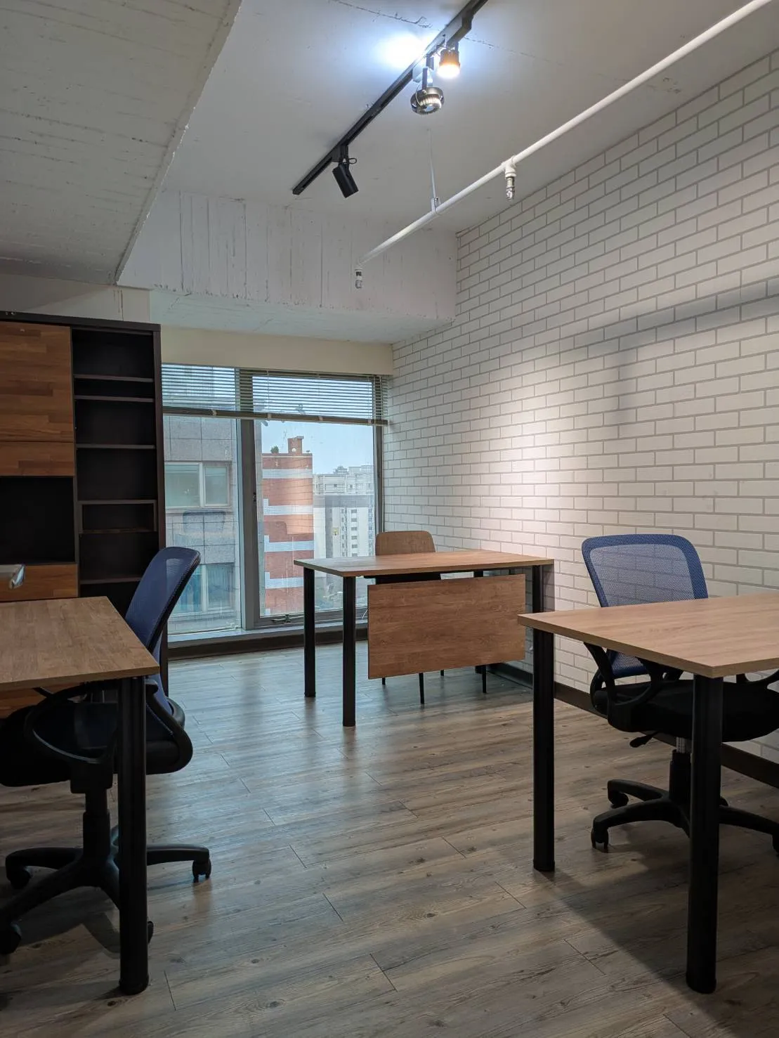 共享辦公室適合誰？自由工作者、小型創業團隊一次看懂【桃園共享辦公室】【桃園辦公空間出租】