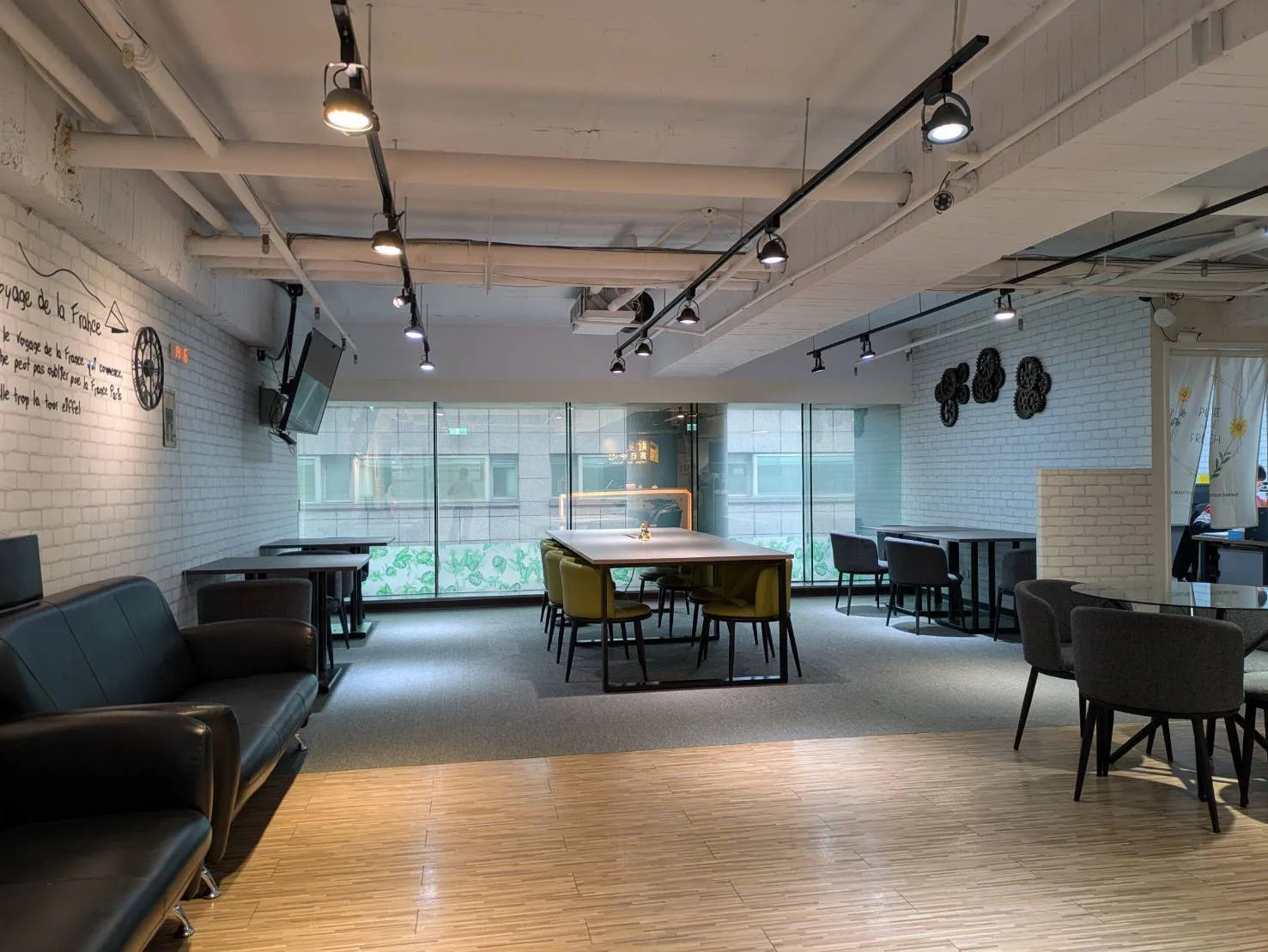 小型團隊辦公室怎麼選？坪數、格局、公共空間挑選重點【桃園共享辦公室】