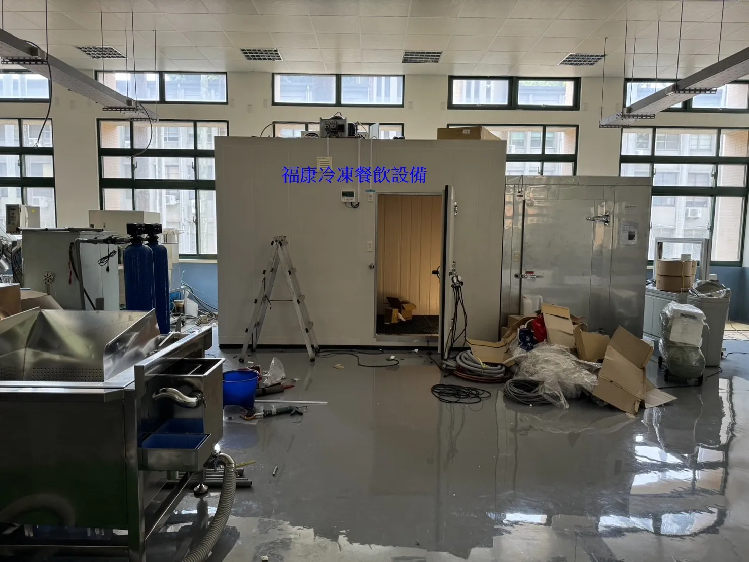 中興大學實驗室冷藏庫安裝
