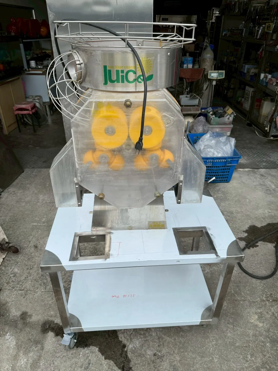 訂製不銹鋼自動榨柳丁汁下座