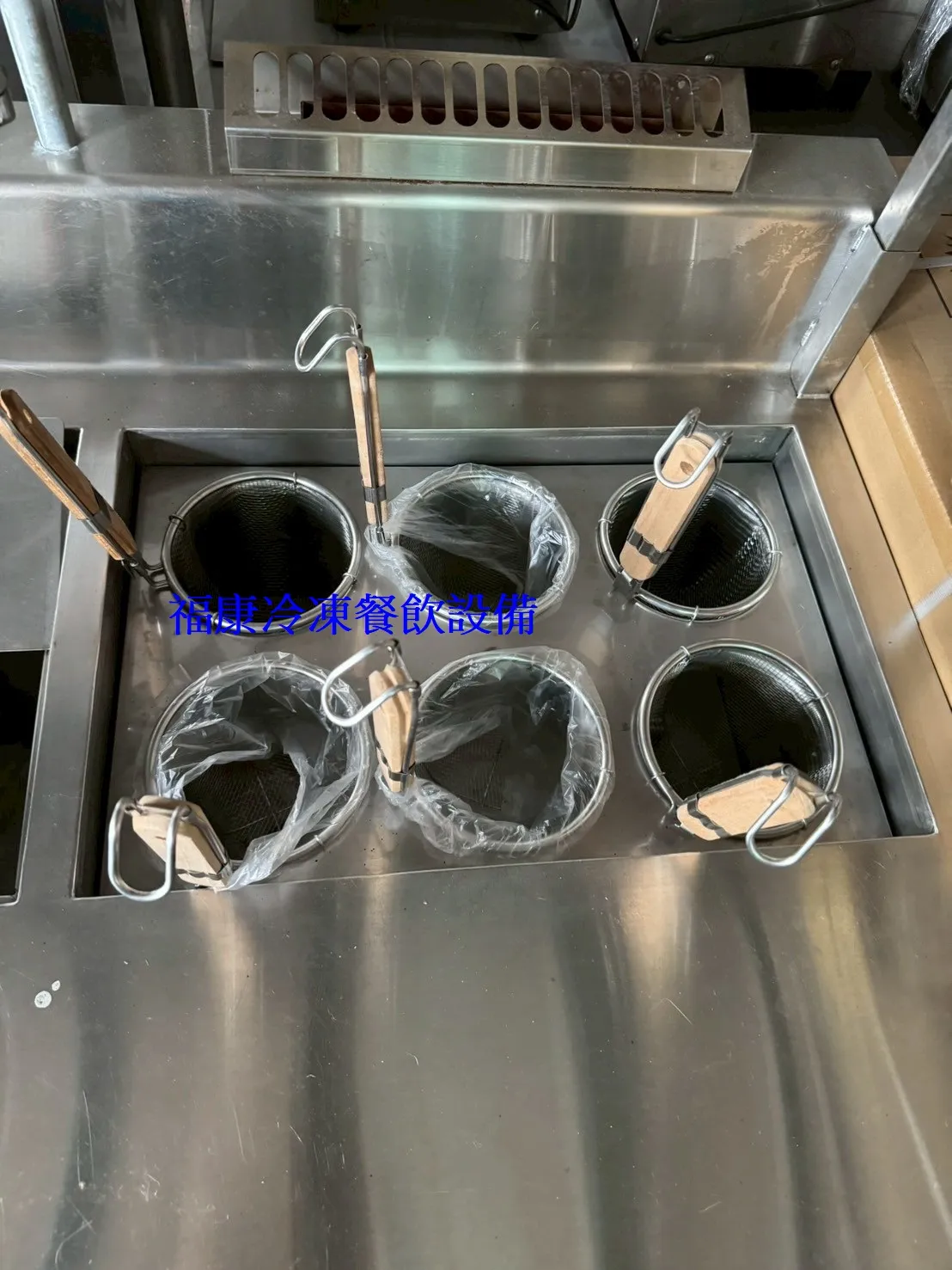 6切2湯煮麵機 6切2湯噴流式煮麵機