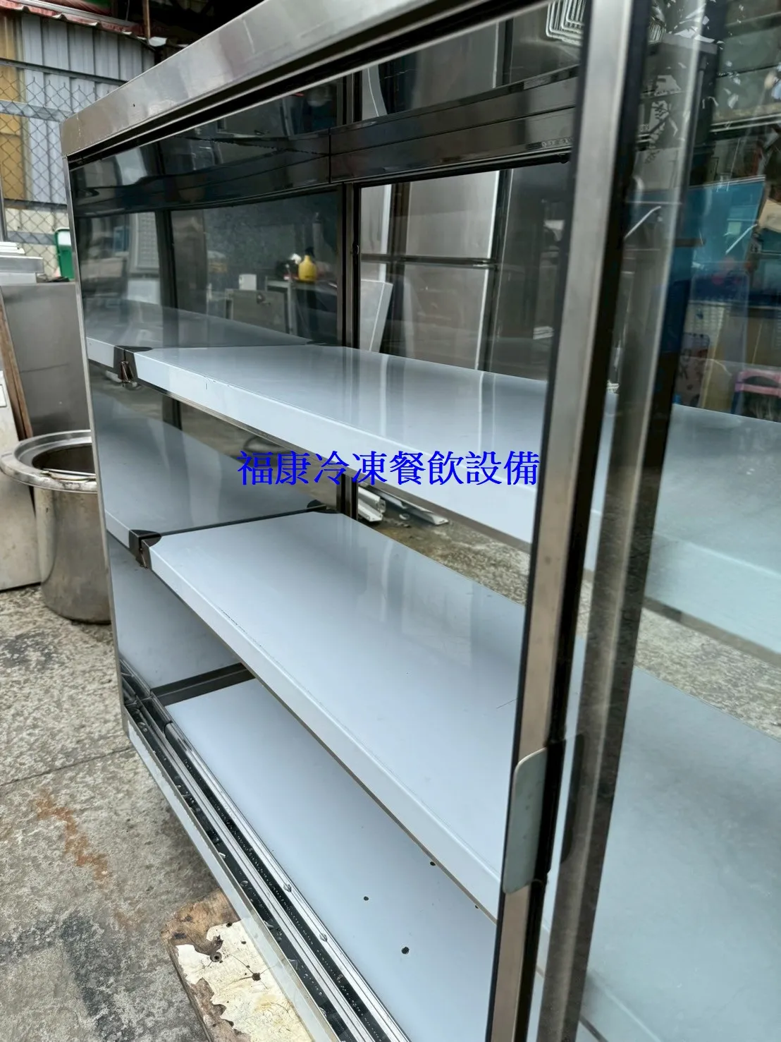 訂製各式尺寸不銹鋼玻璃收納櫃/展示櫃