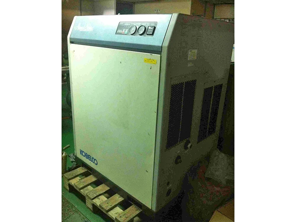 中古30HP日本KOBELCO空壓機(內含乾燥機)