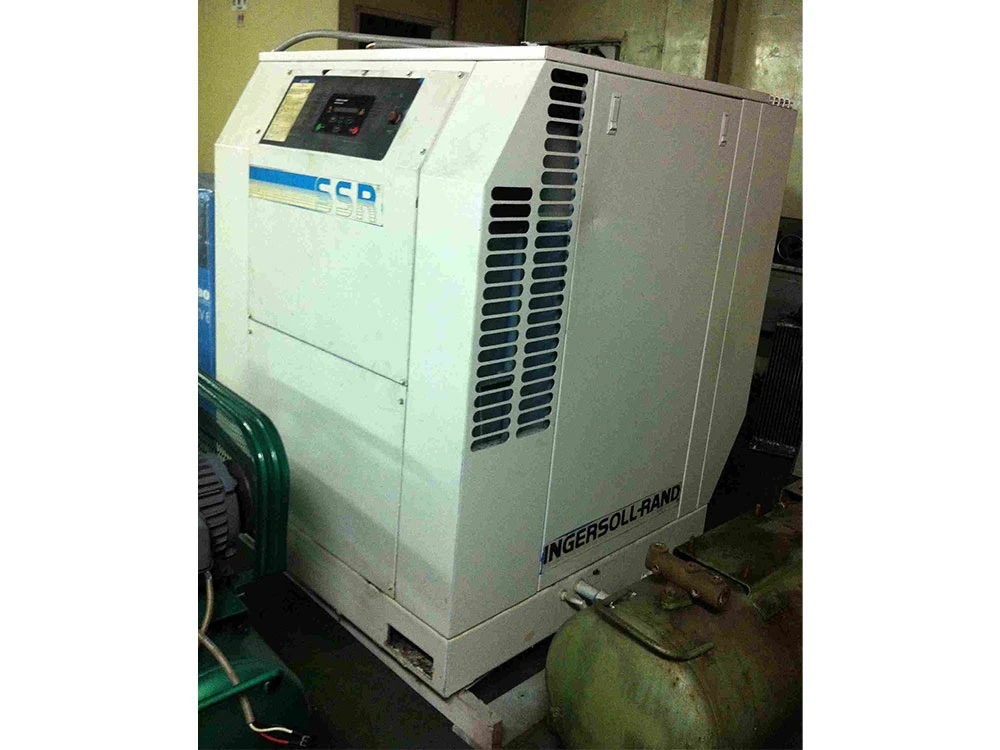 中古30HP英格索蘭螺旋式空壓機1041026-3