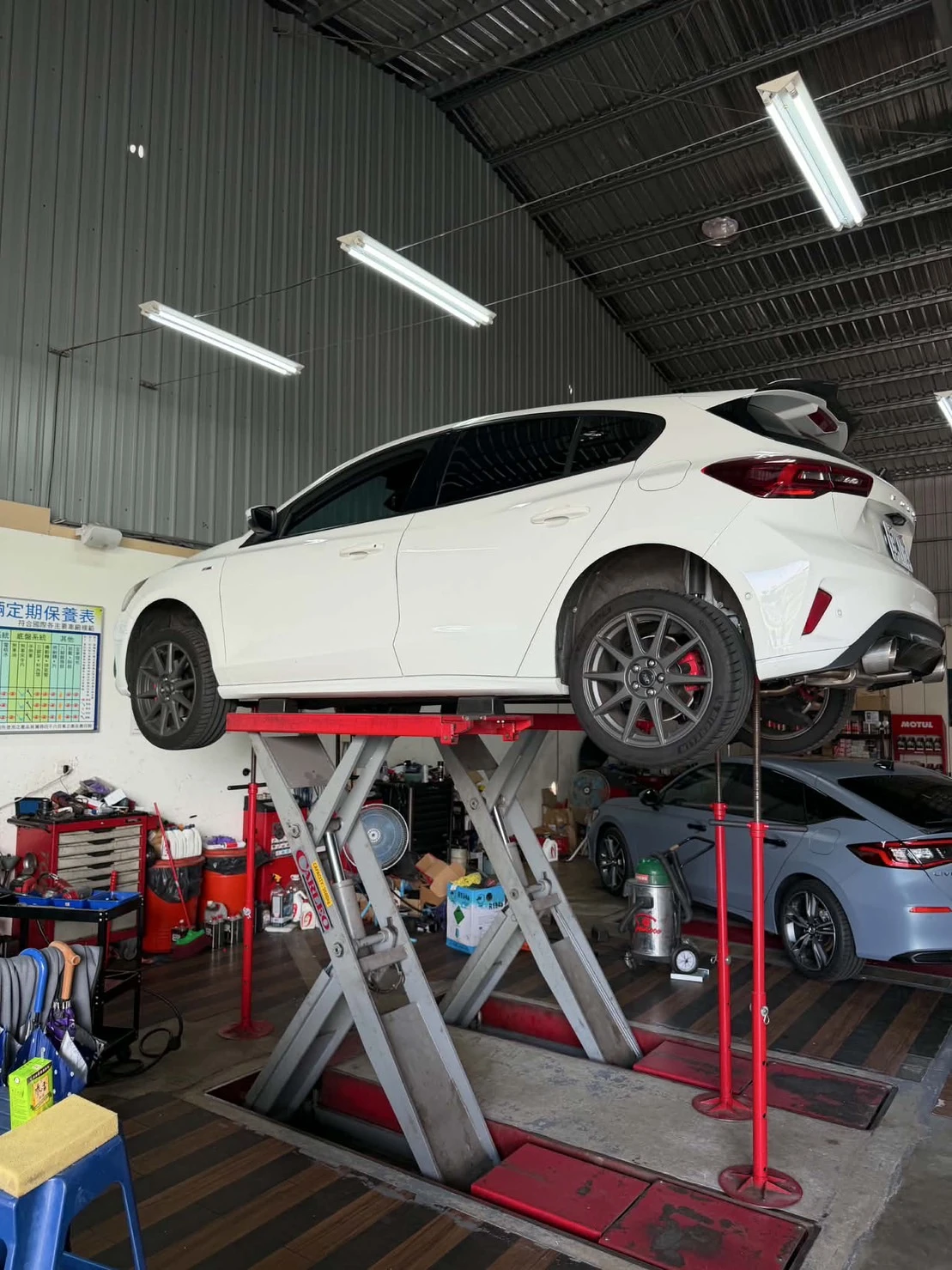 台中汽車底盤升級推薦｜副車架偏心襯套施工前後差異