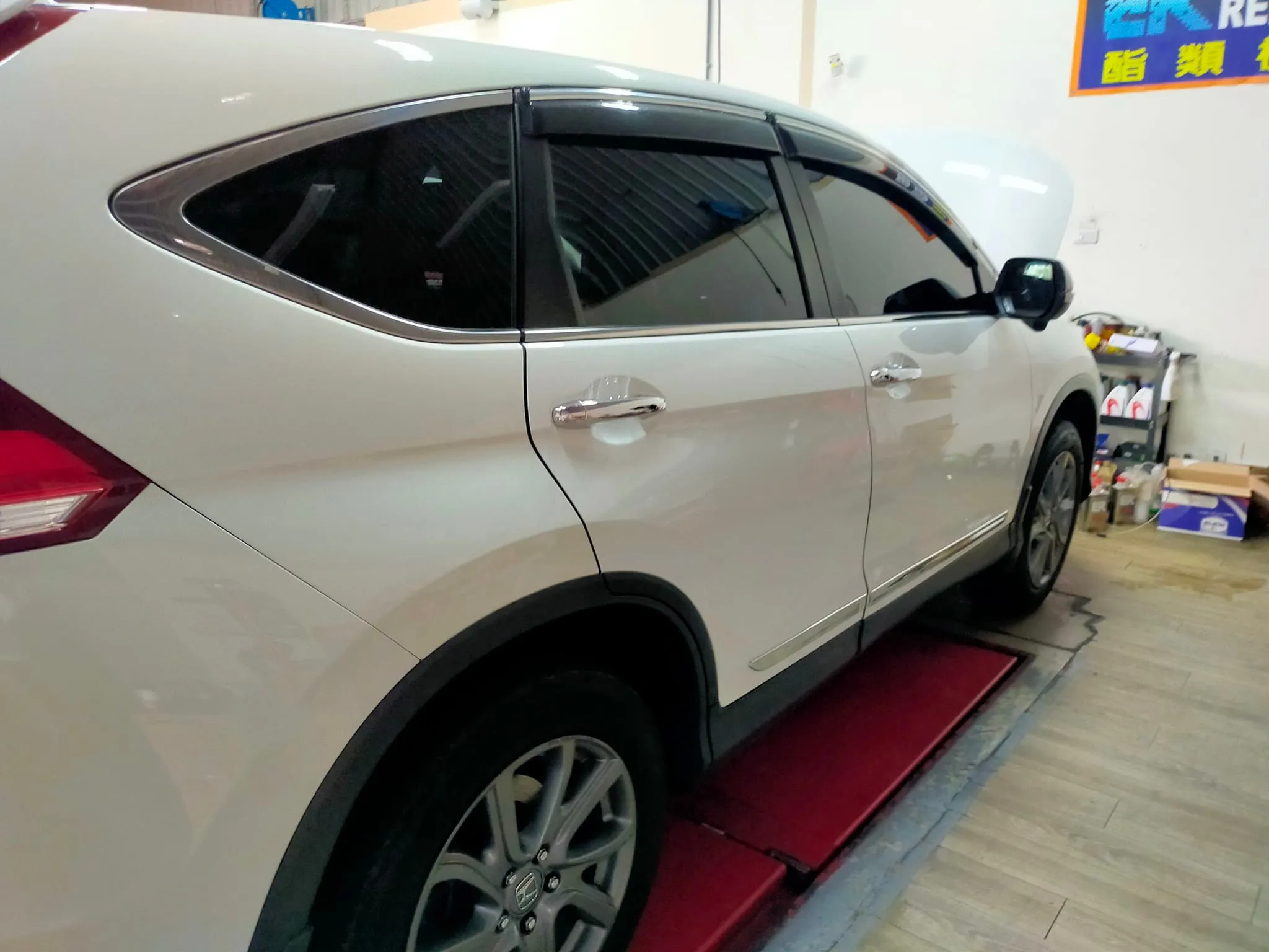 感謝好友趙董信任來廠保養愛車，指定ER530機油保養愛車，清洗積碳！