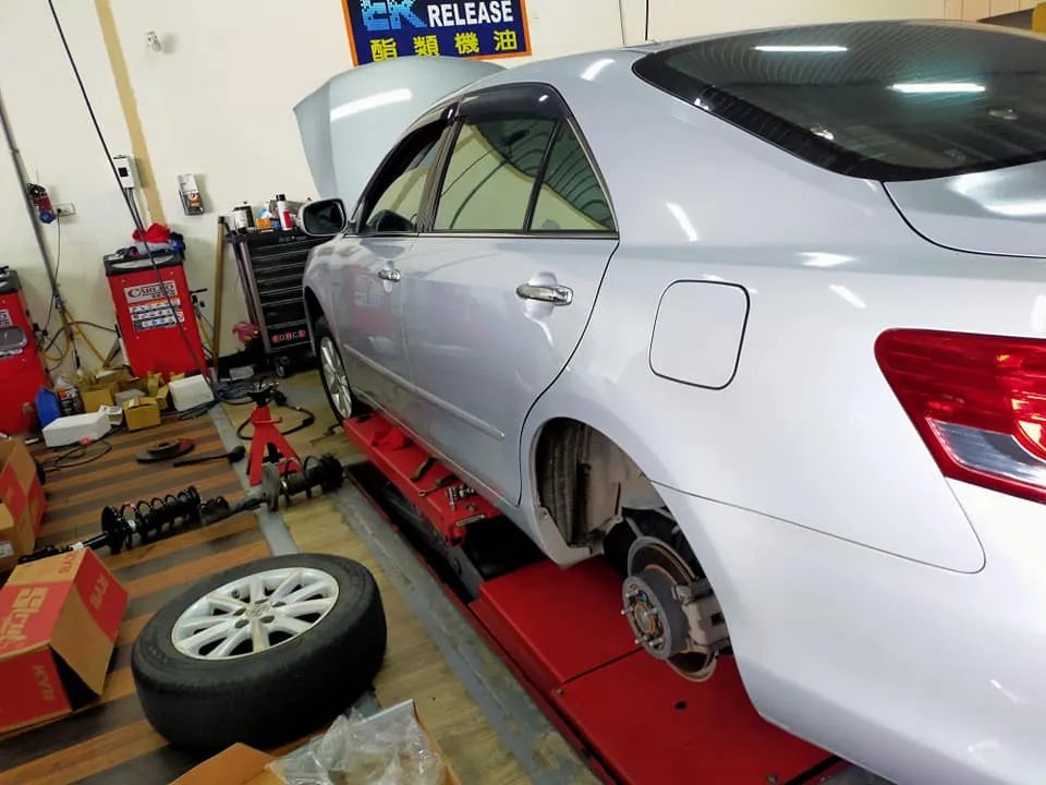 感謝好友張小姐信任來廠更換全車避震器，前後煞車盤，前後煞車片，更換汽門蓋墊片！