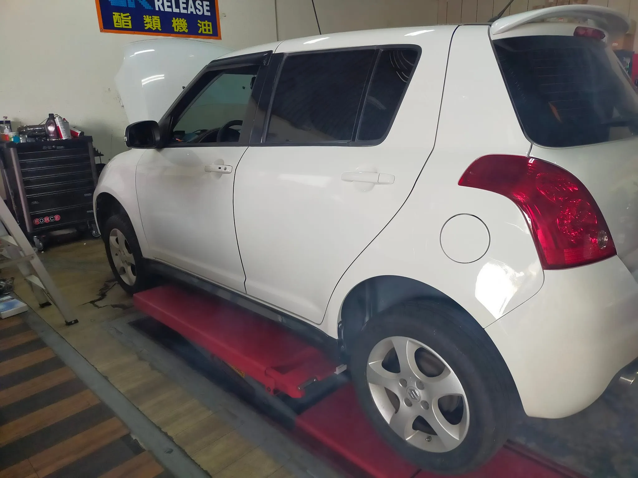 感謝好鄰居賴蕫信任來廠板噴，大保養愛車！