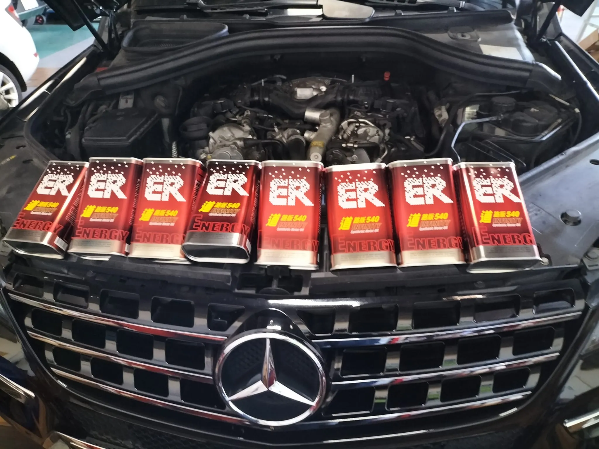 感謝曾董信任來廠保養愛車，維修電尾門老化更換，處理抖動底盤行駛異音！