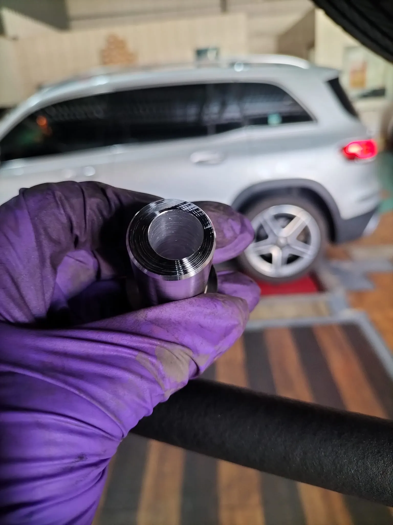 感謝指定中區富昇副車架製造所訂製安裝襯套