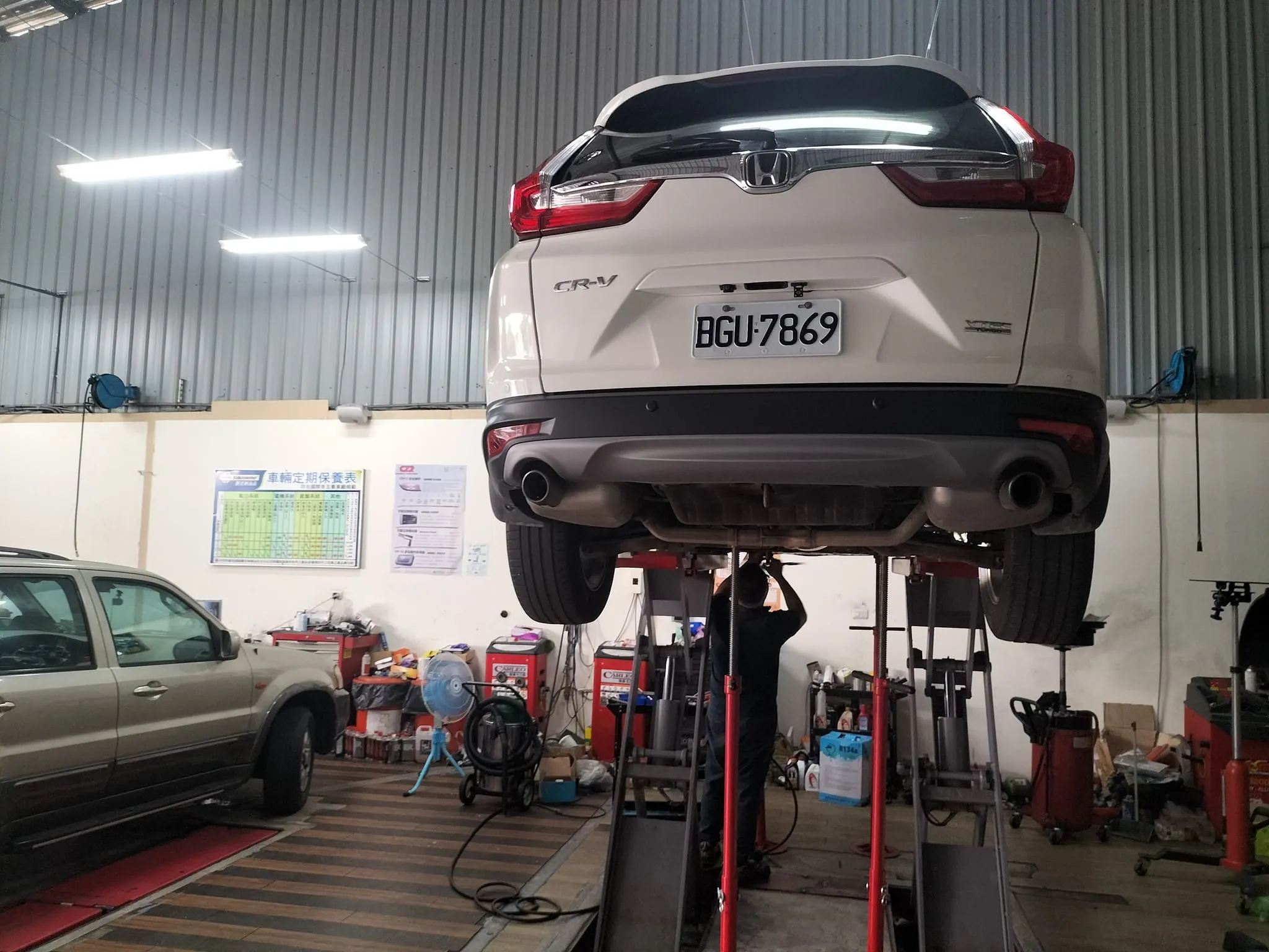 感謝台北貴賓，二林貴賓，彰化貴賓指定 #富昇副車架製造所 安裝襯套！