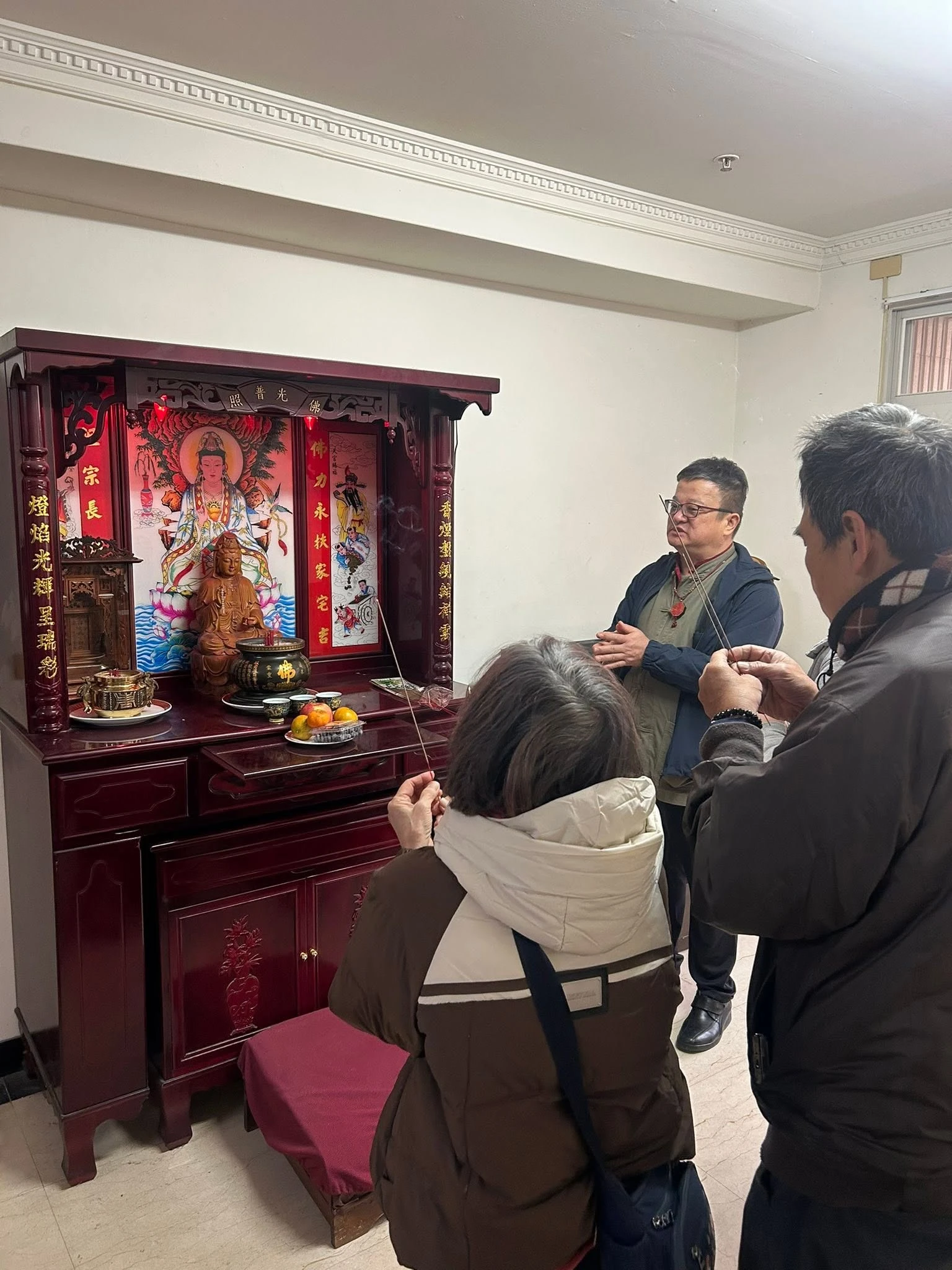 吉日吉時福東家 神明、祖先遷移安座。