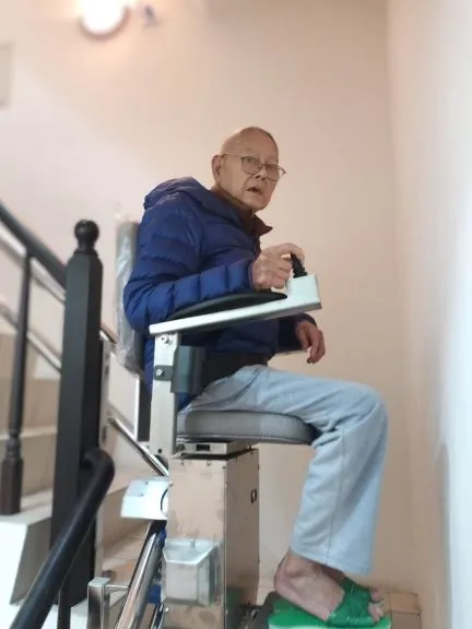 五股樓梯升降機