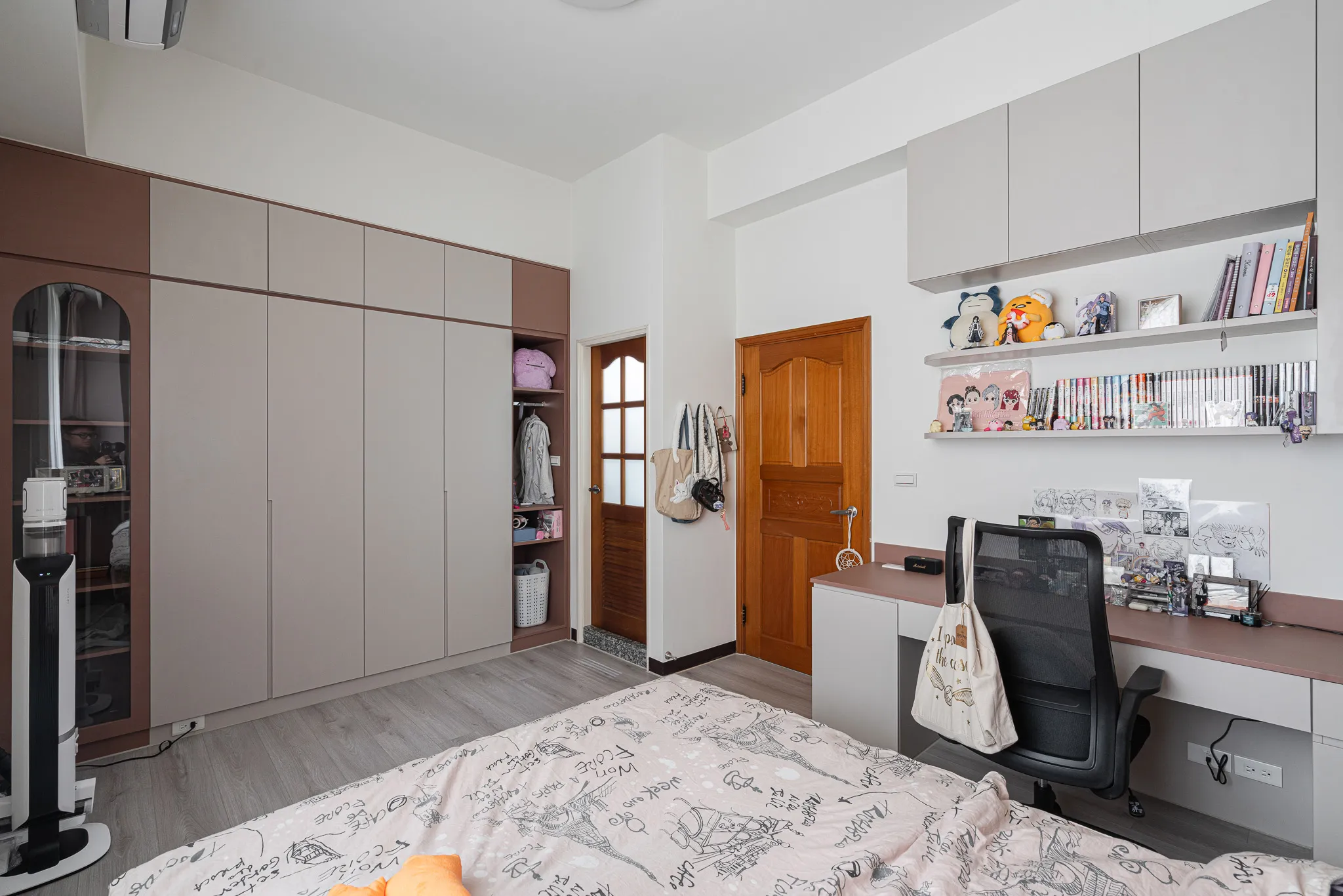 Kronodesign  K683 粉棕色/5981 羊絨灰色｜台南安南區