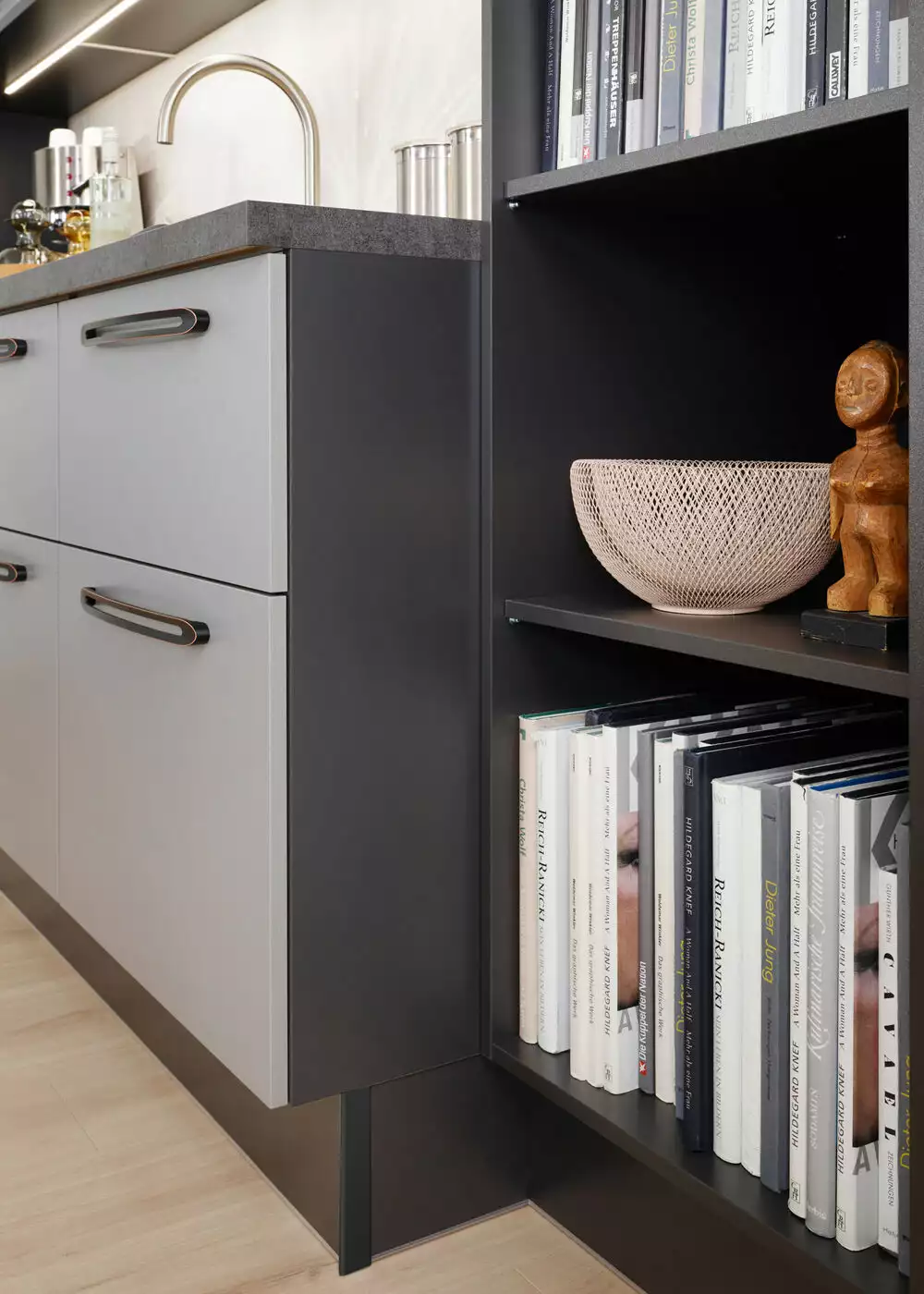 【岩灰簡境】| 適用:薩爾蘭