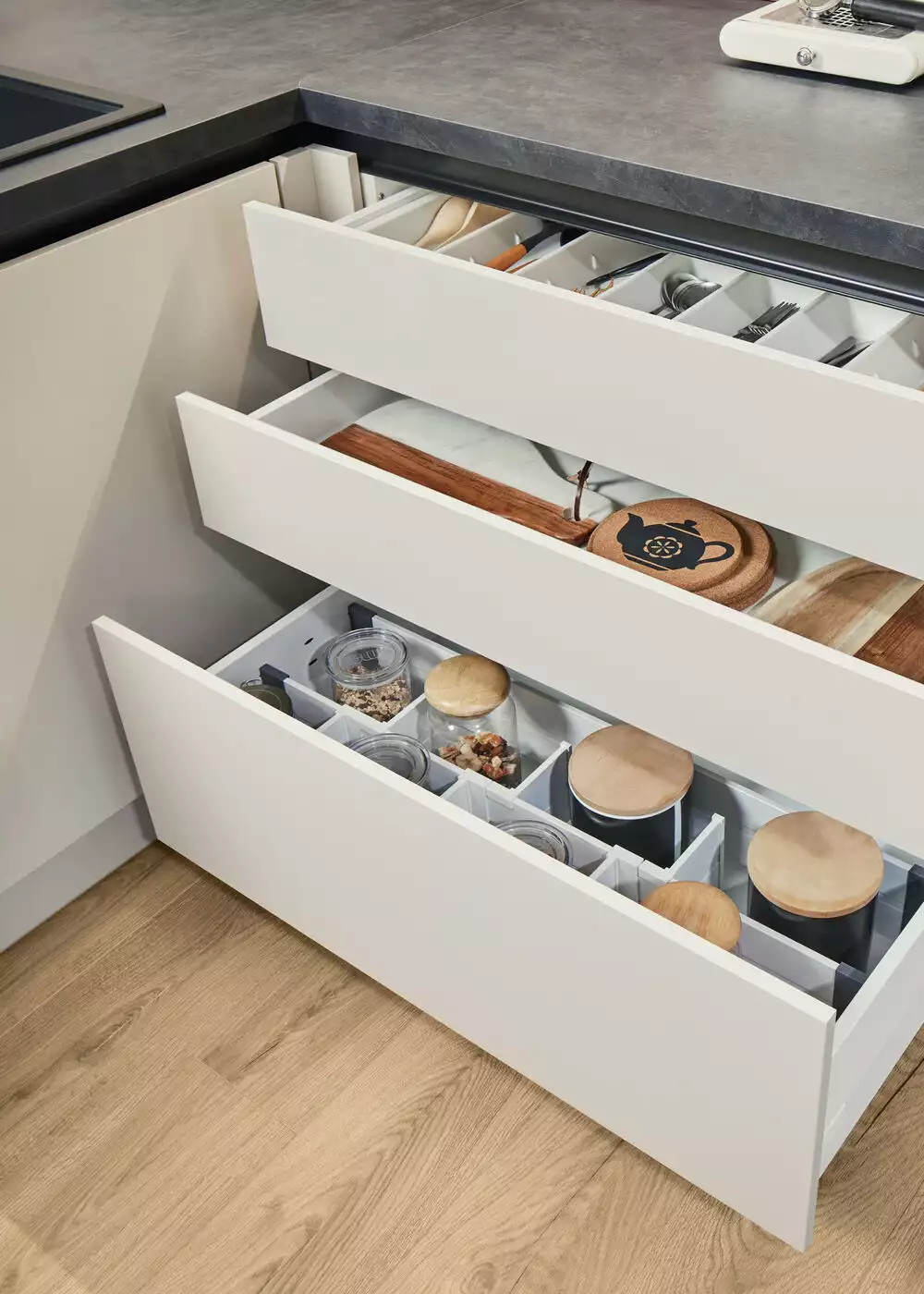 【暮紅映白】| 適用:黑森/薩爾蘭