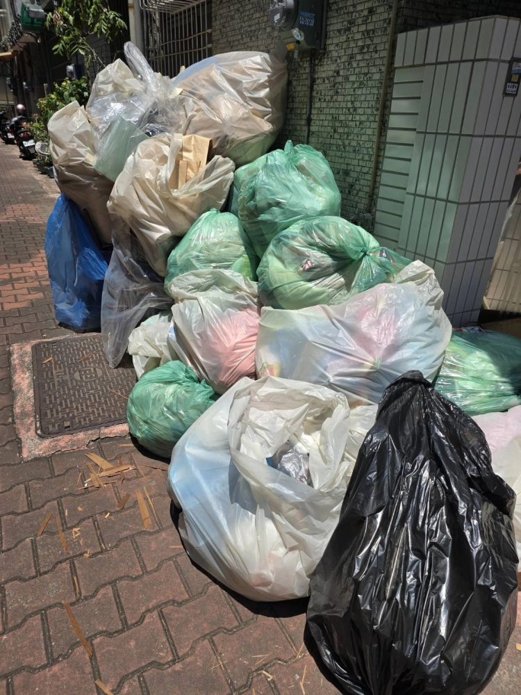 廢棄物清運/台南廢棄物清運/廢棄物清潔/台南廢棄物清潔