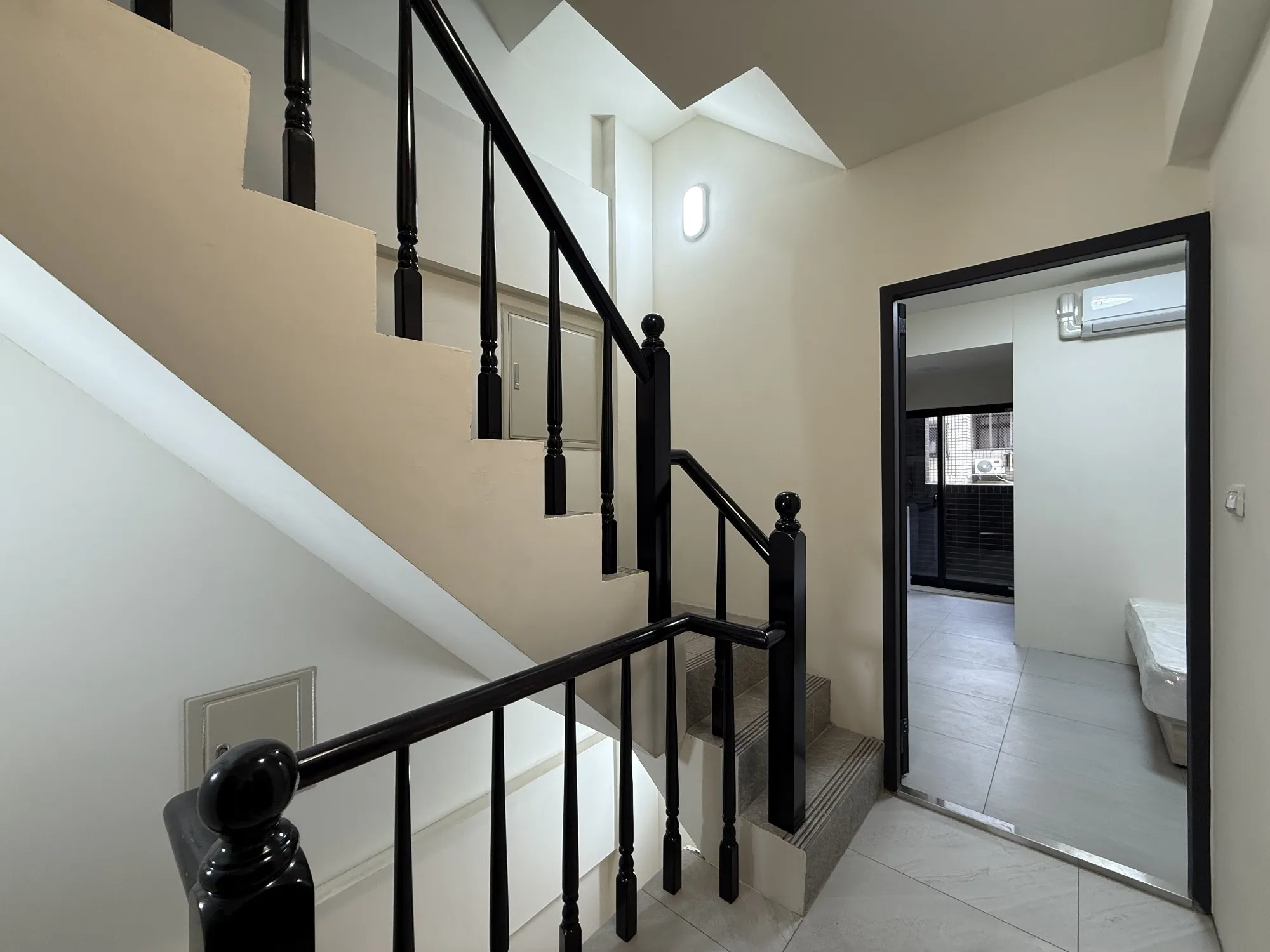 國樑宜居中興套房｜已完銷