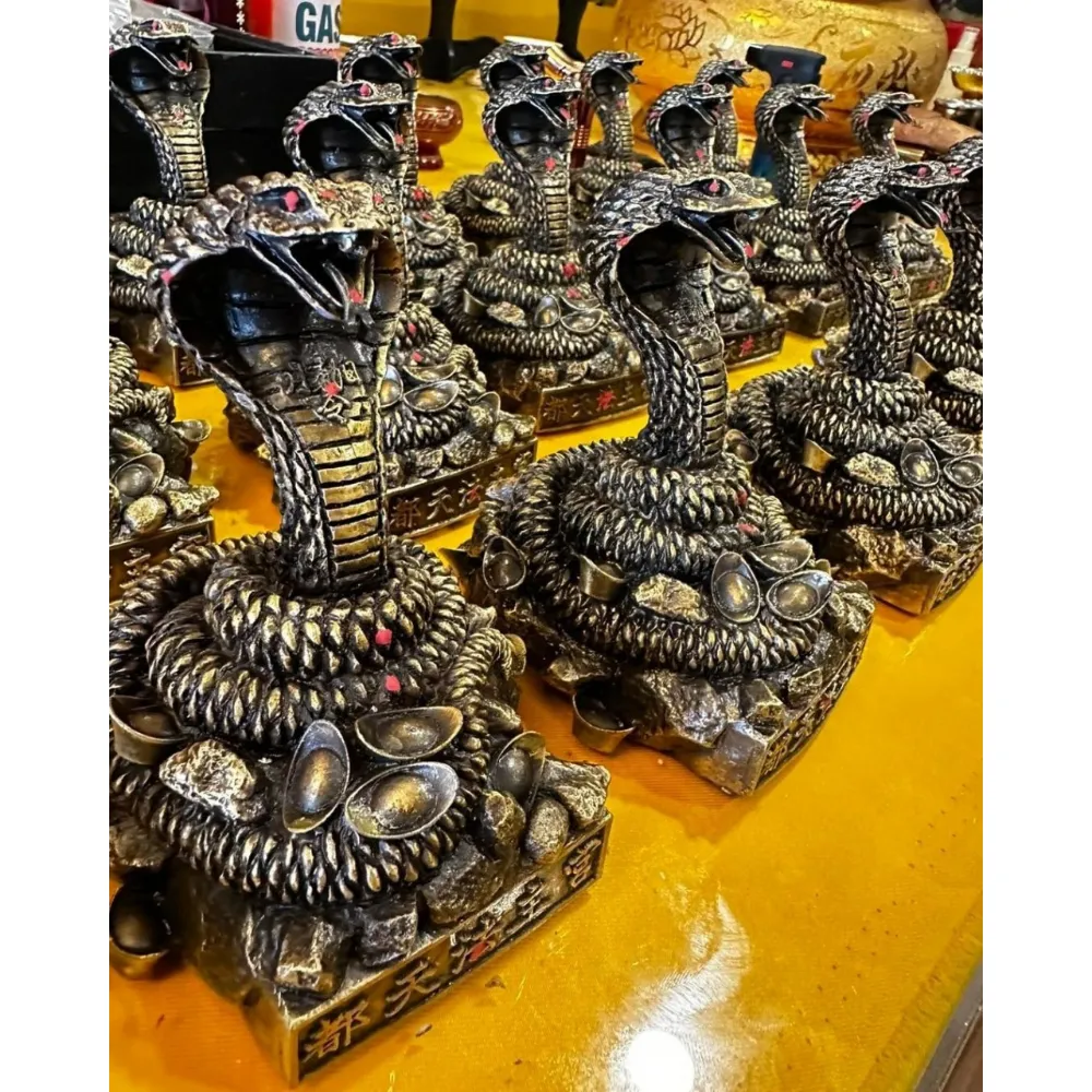 金鞭靈蛇 （金鞭聖者）