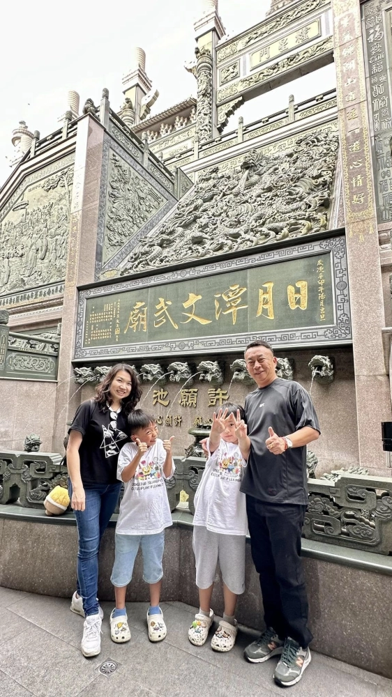 家庭之旅｜來自新加坡的夫妻&雙胞胎兒子