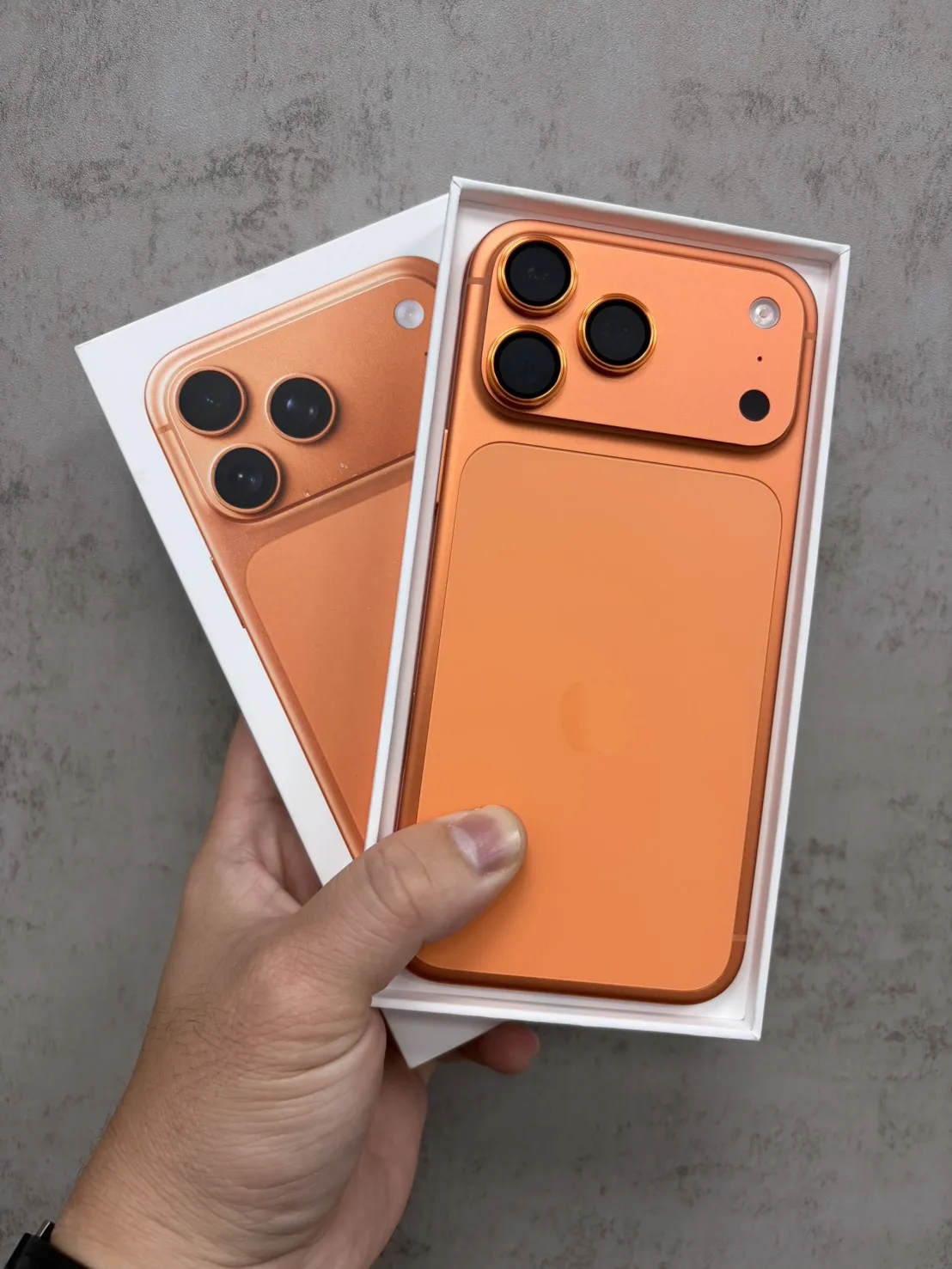 17 Pro Max 256G橘 電池 100 % 保固內